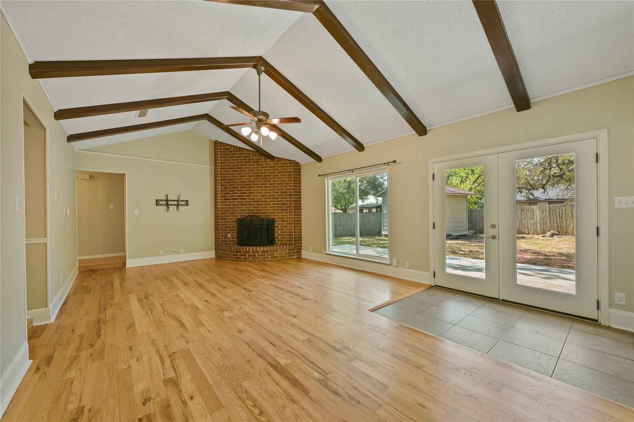 1703 Cannonwood Ln Property Photo 3