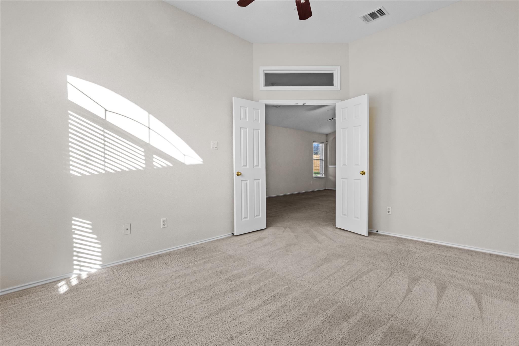 11132 Crazy Well Dr Property Photo 12