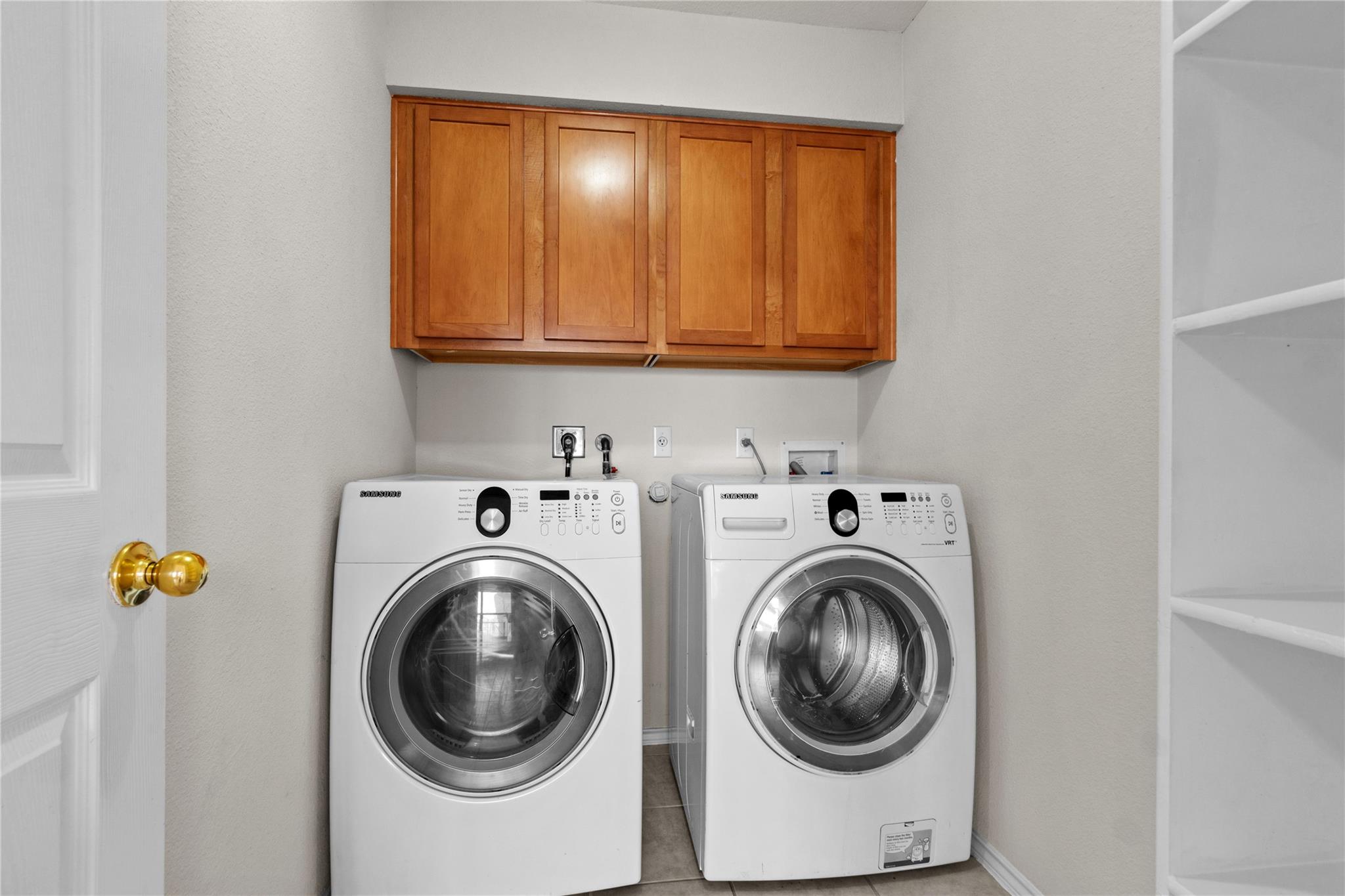 11132 Crazy Well Dr Property Photo 17
