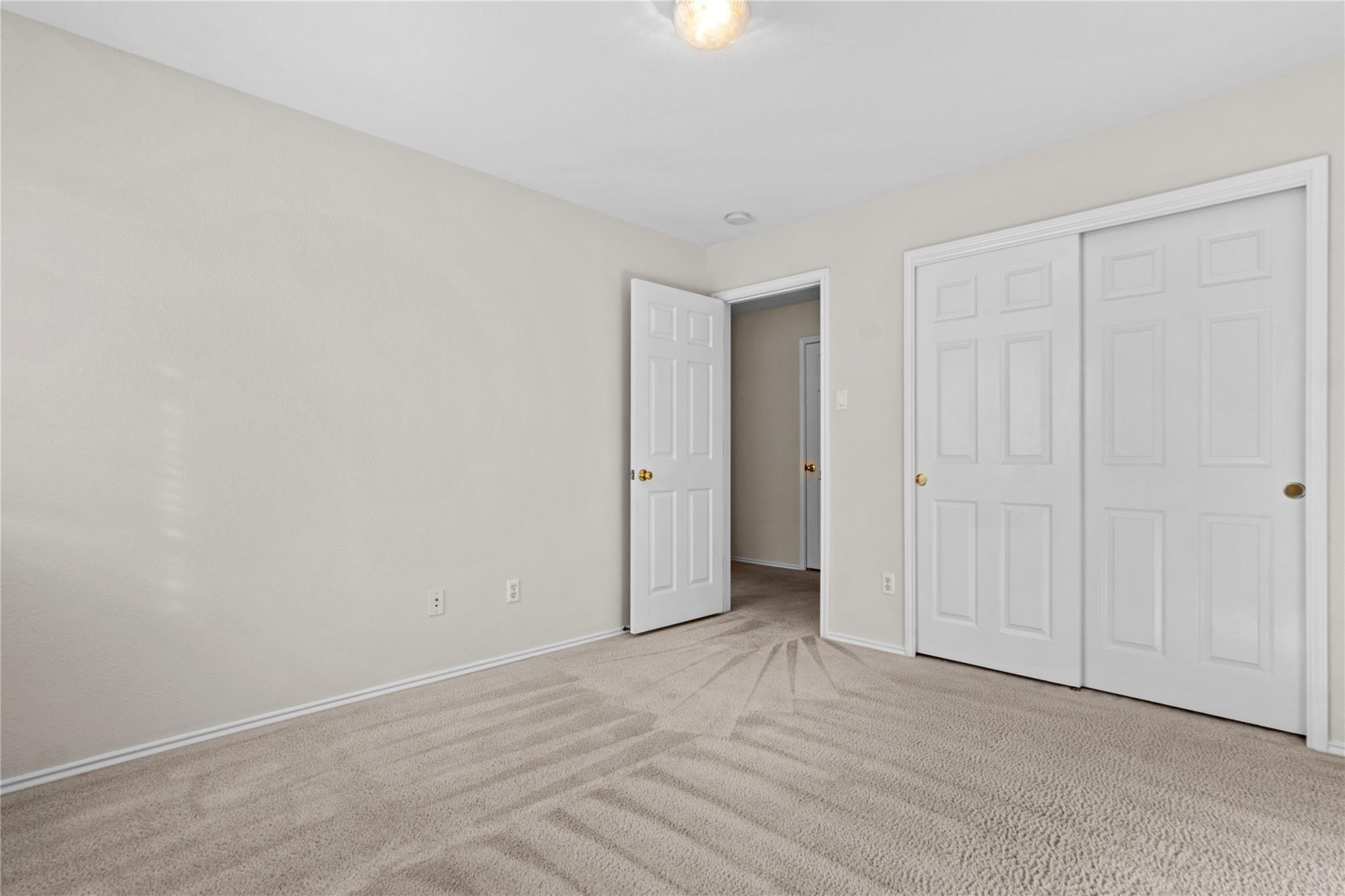 11132 Crazy Well Dr Property Photo 24