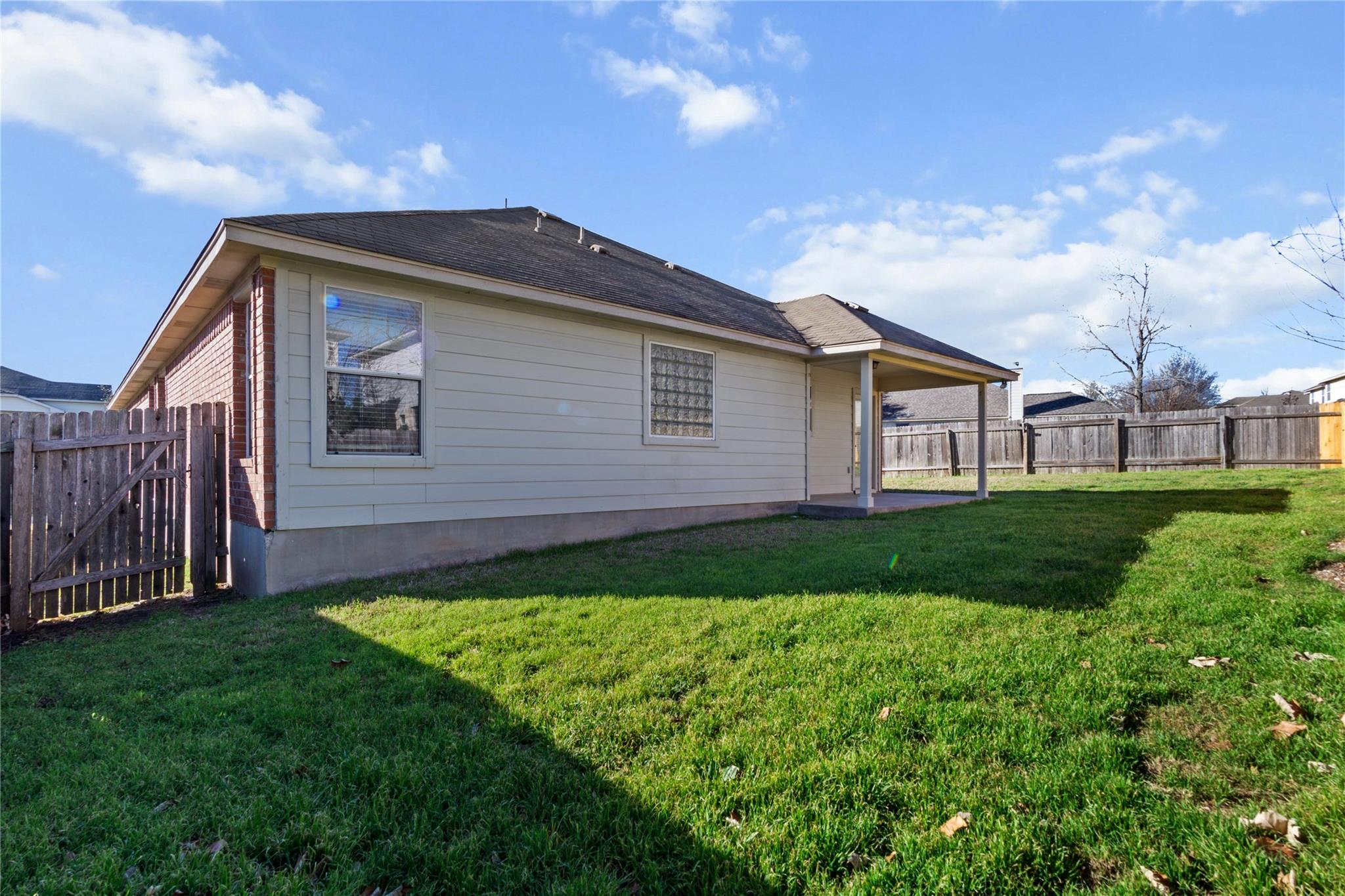 11132 Crazy Well Dr Property Photo 34