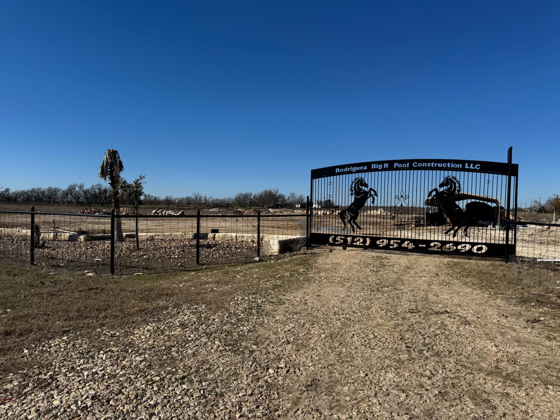 600 Fm 619 Property Photo 4