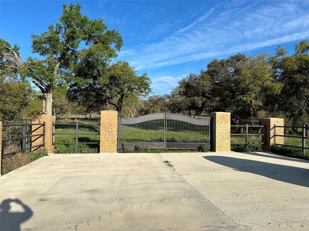 1629 Fm 2843 Property Photo 1