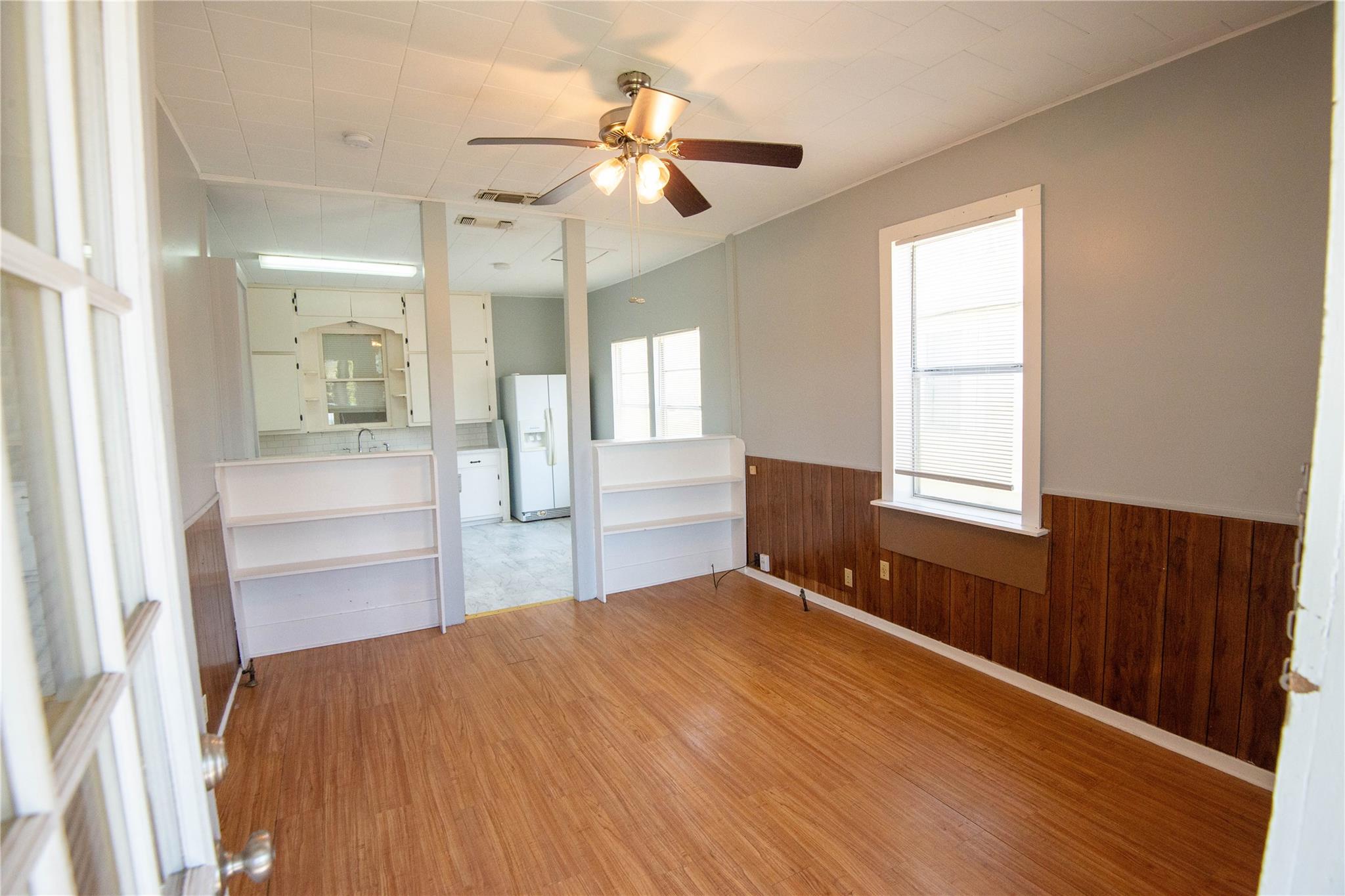 303 Old Thorndale Rd Property Photo
