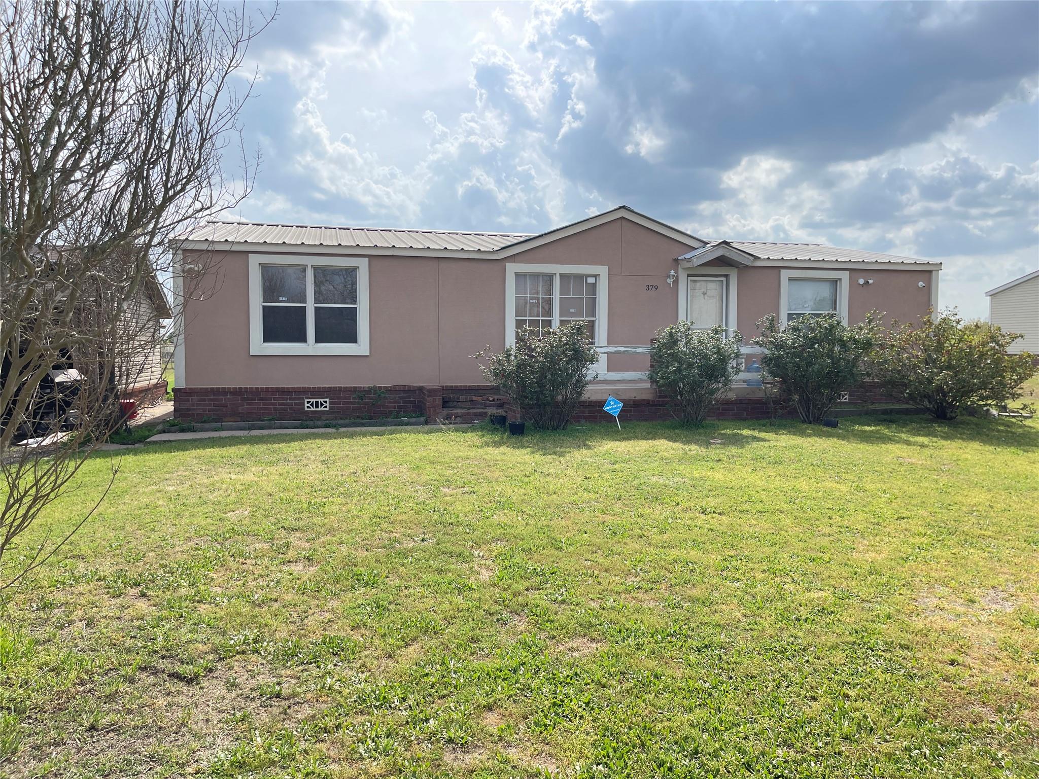 379 Mcdonald Ln Property Photo