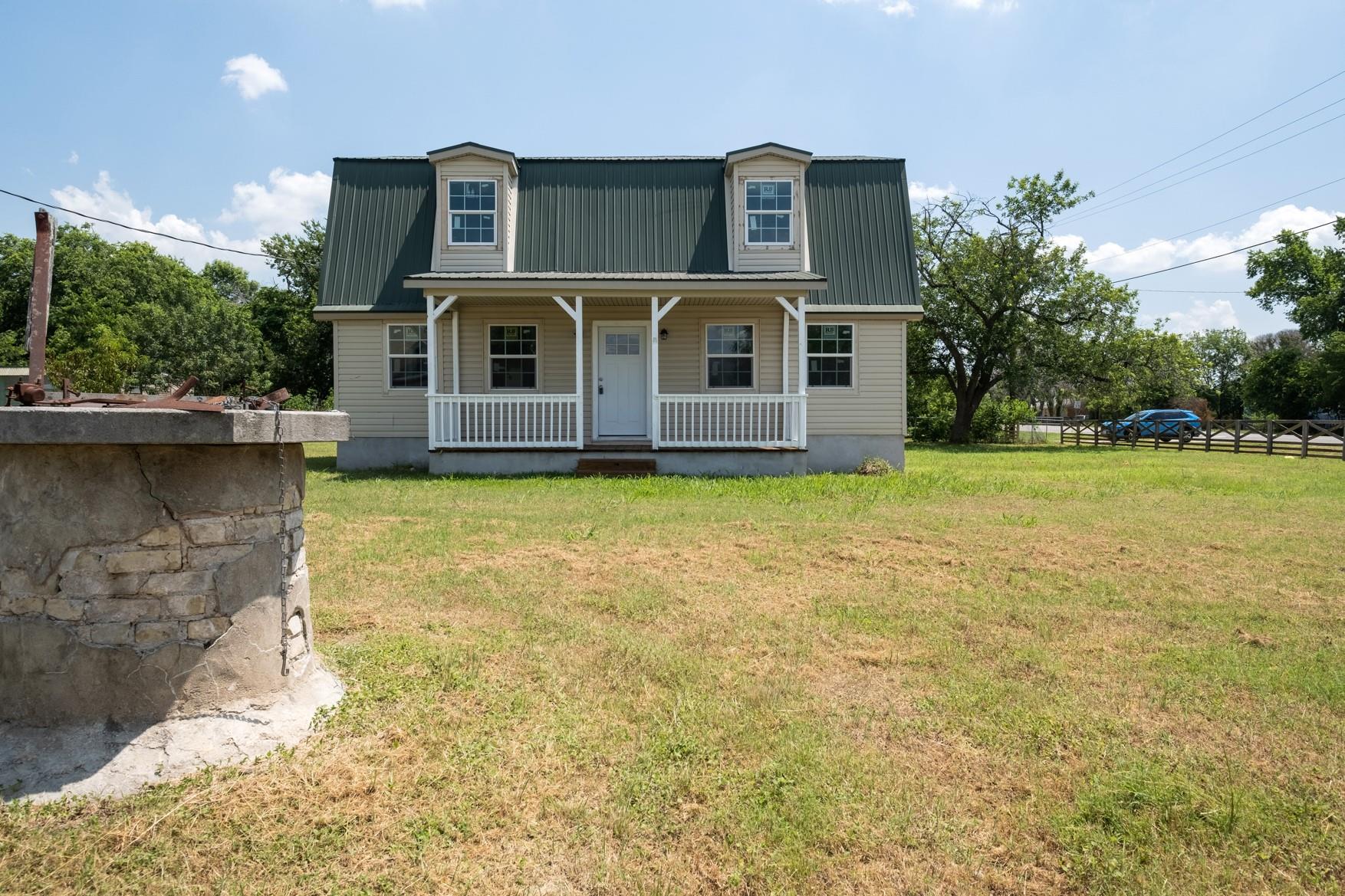 13902 Fm 812 None Property Photo 1