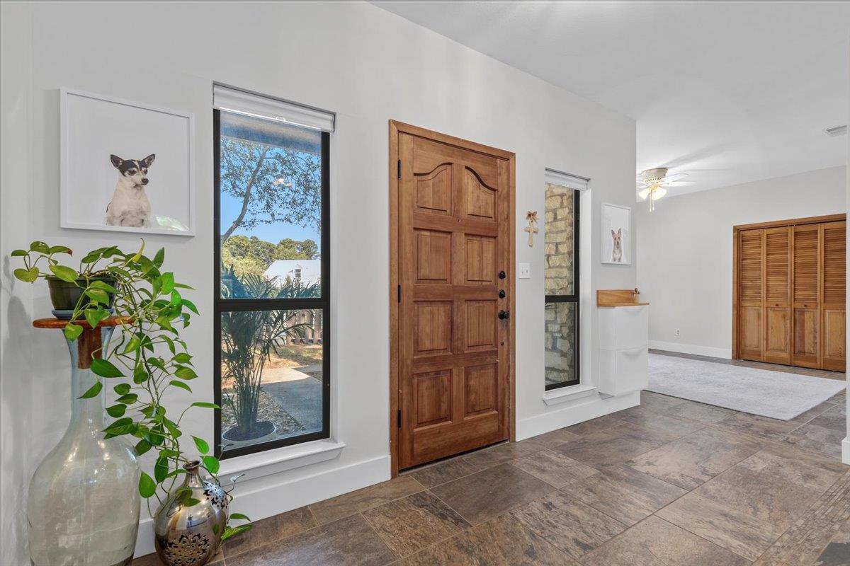 116 Lei Ct Property Photo 3