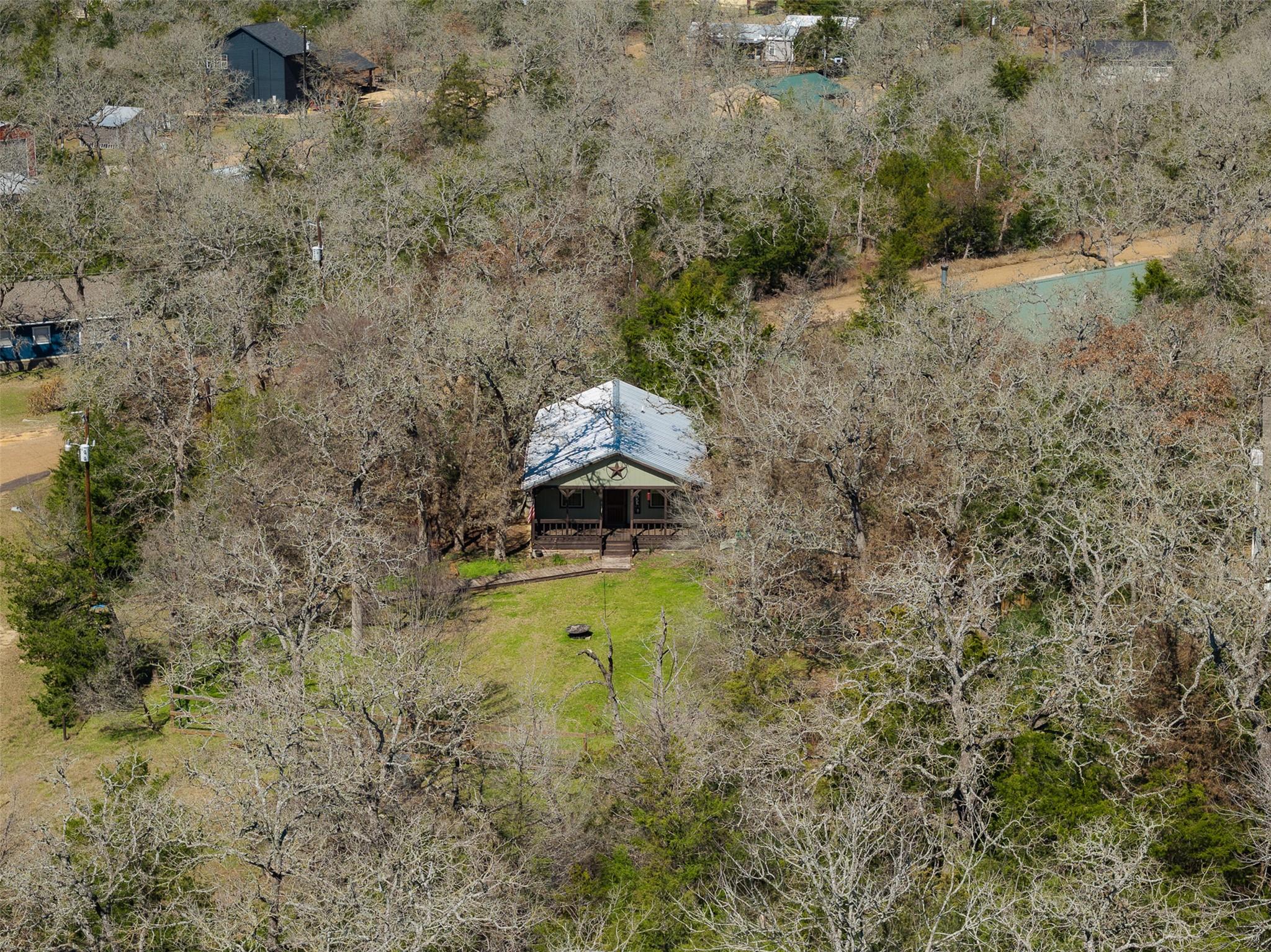 316 Woodvine Ln Property Photo 16