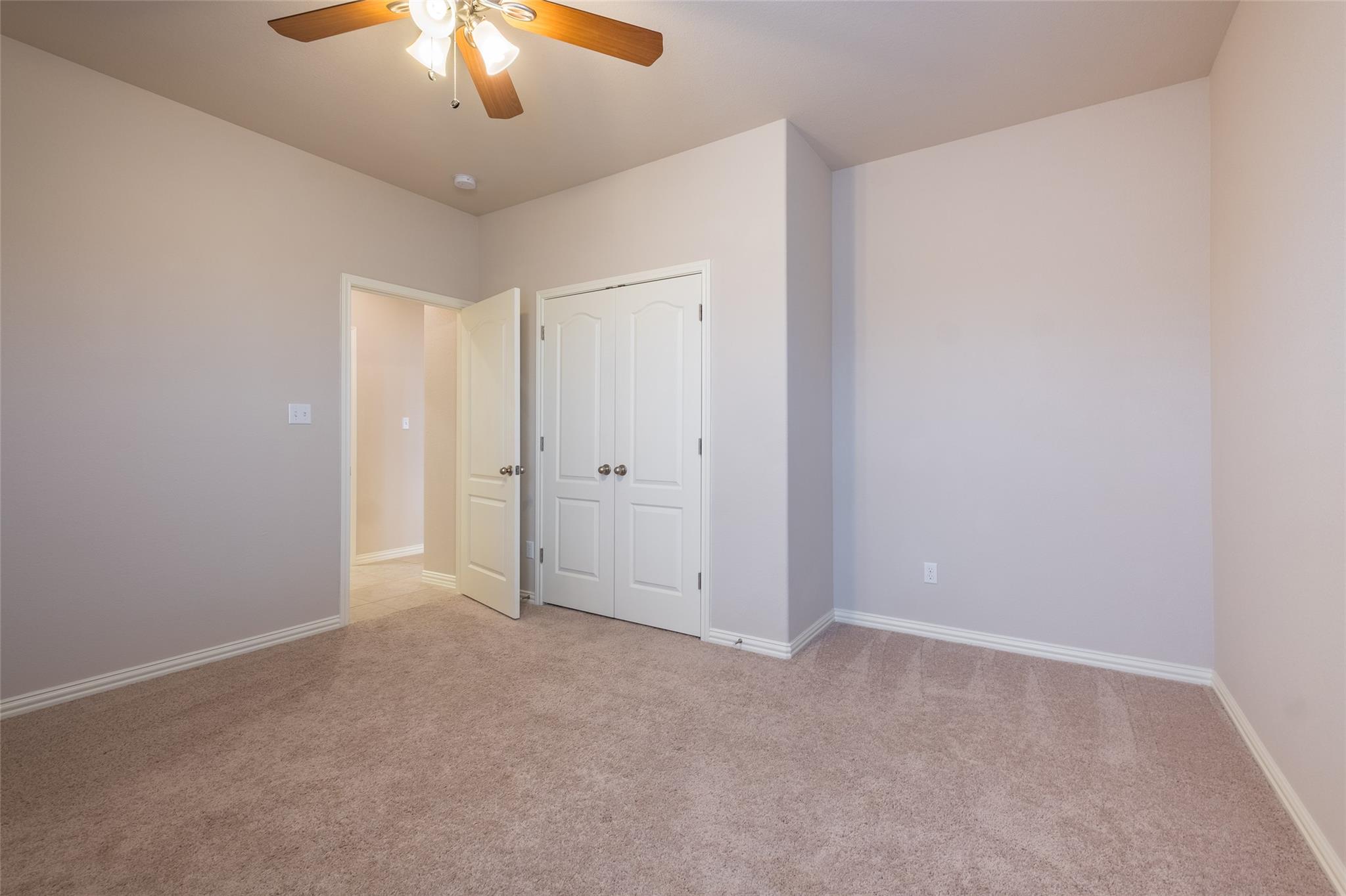 165 Lady Bird Ln Property Photo 25