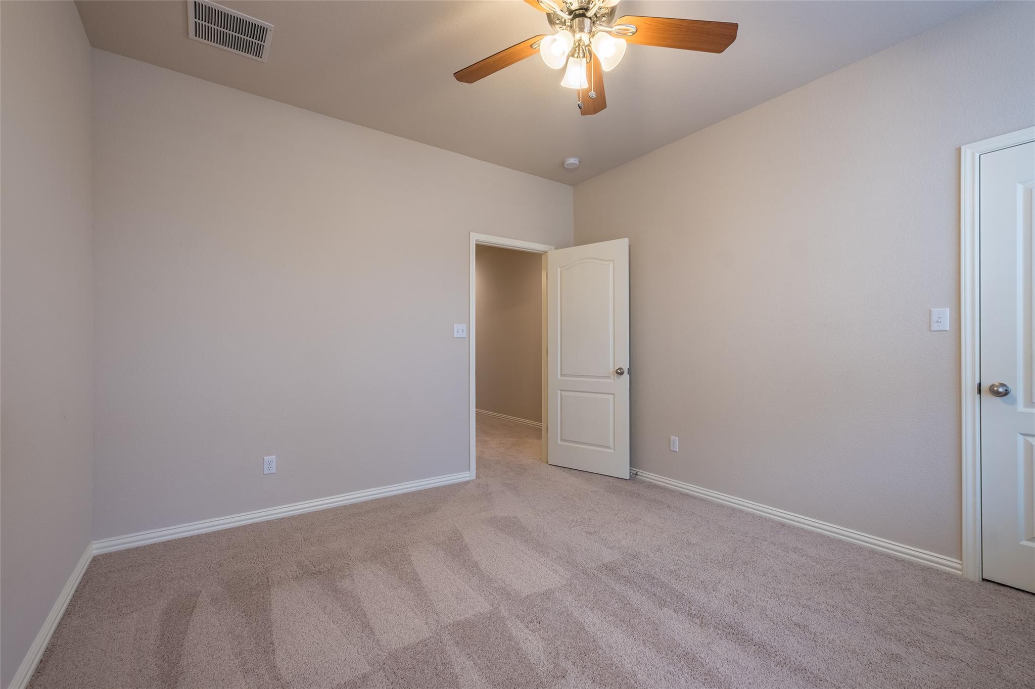 165 Lady Bird Ln Property Photo 35