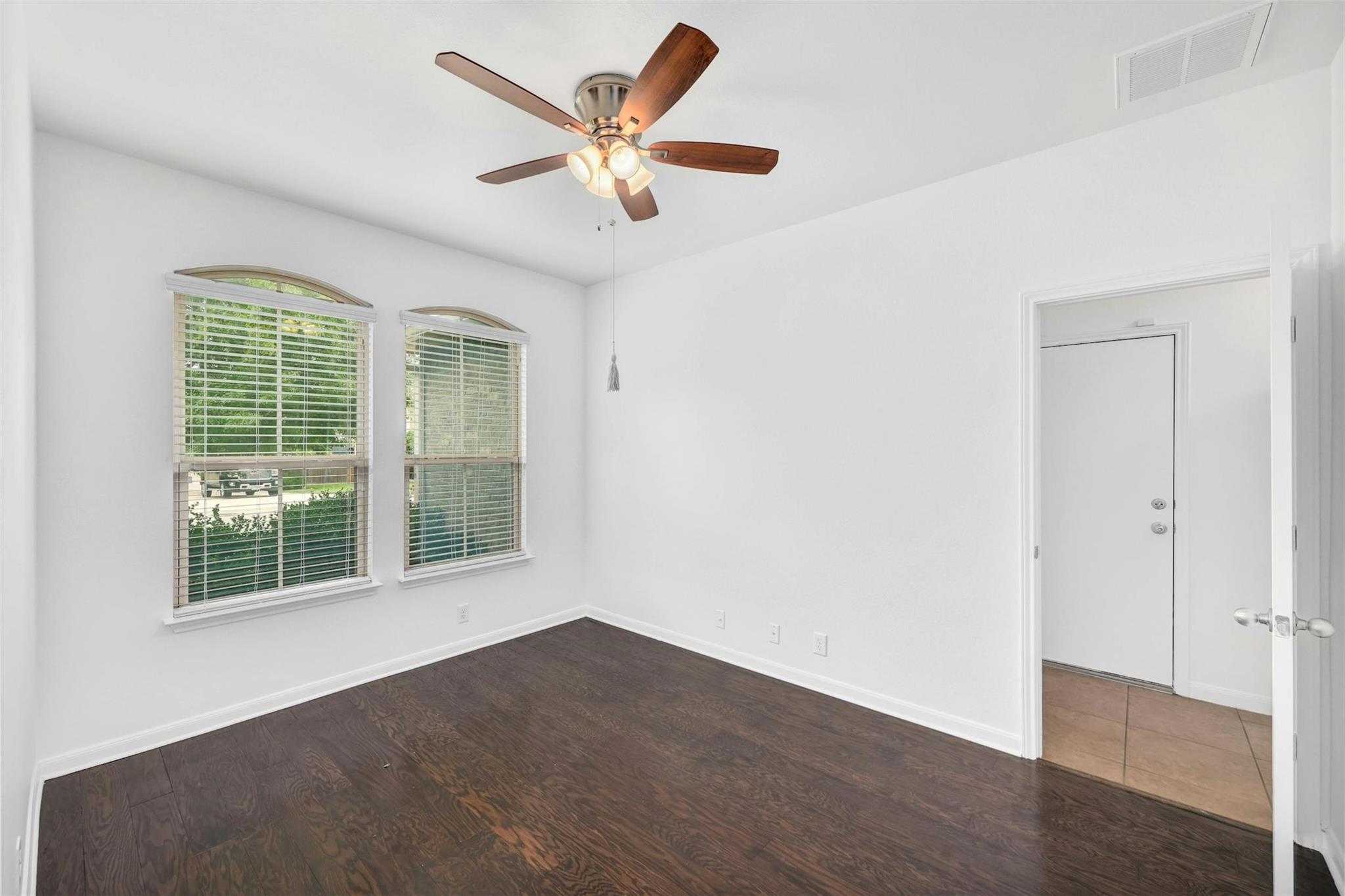 1204 April Meadows Loop Property Photo 8
