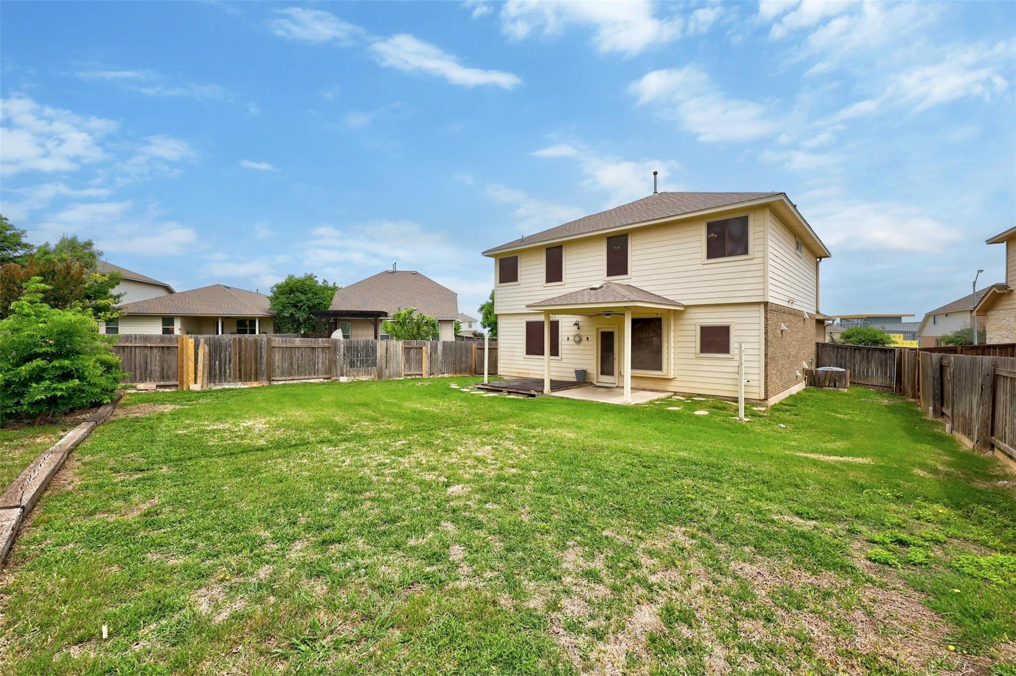 1204 April Meadows Loop Property Photo 24