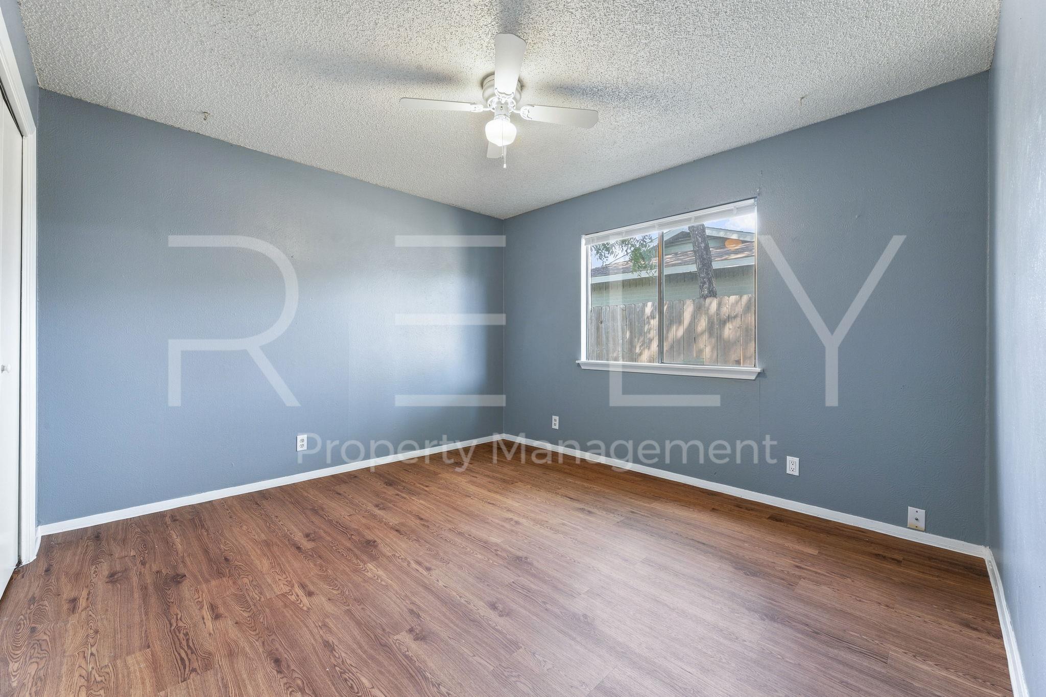 409 E Janis Dr #b Property Photo 16