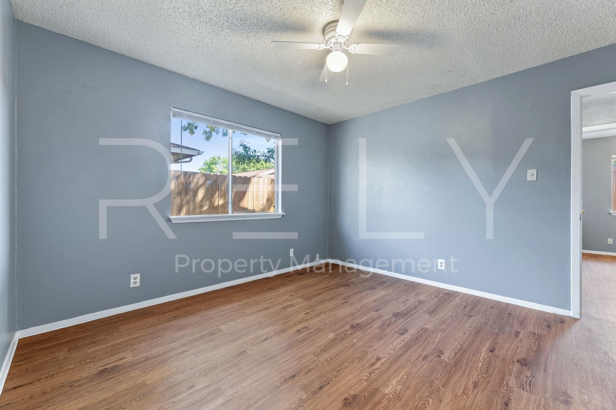 409 E Janis Dr #b Property Photo 18
