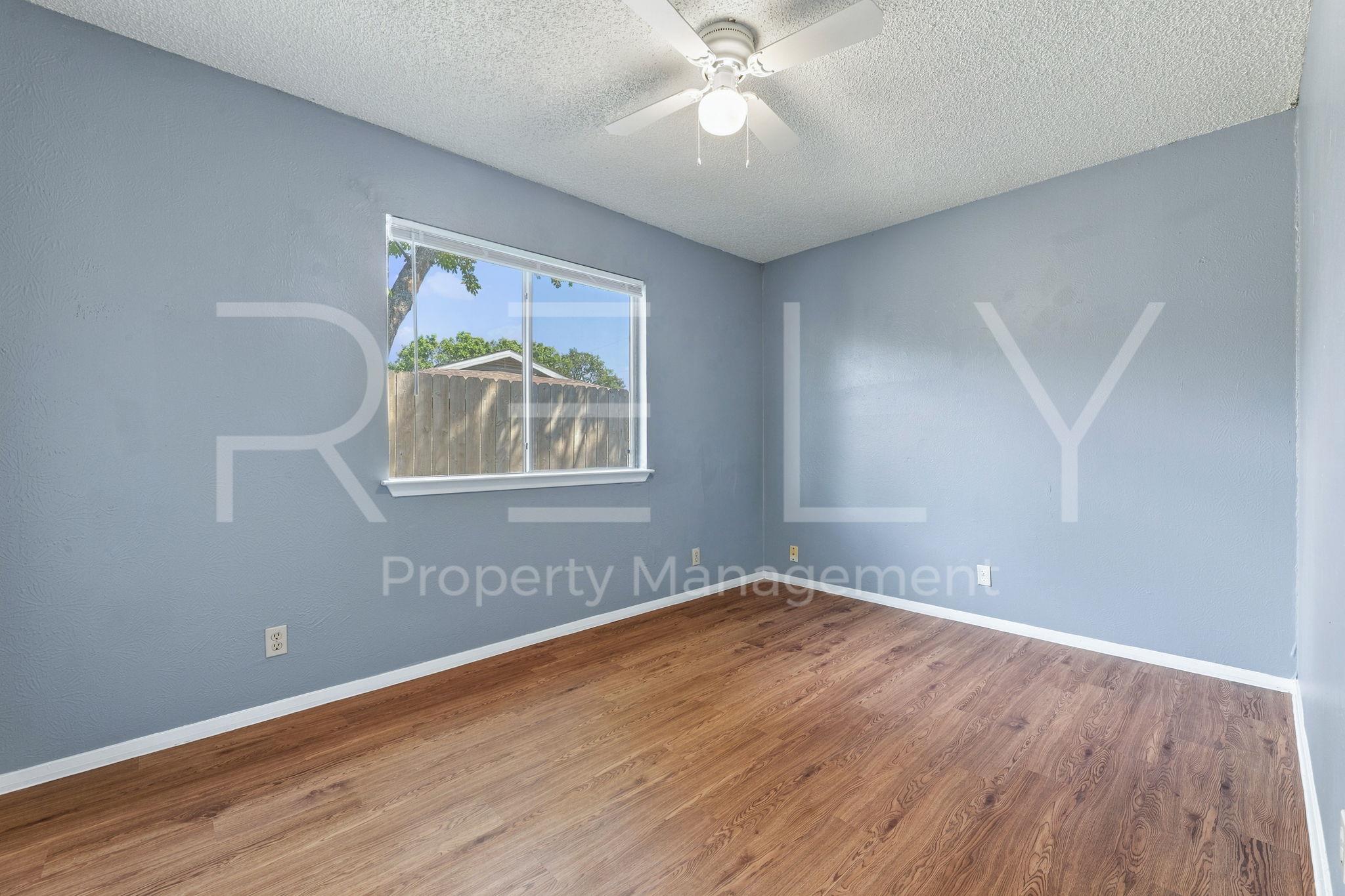 409 E Janis Dr #b Property Photo 19
