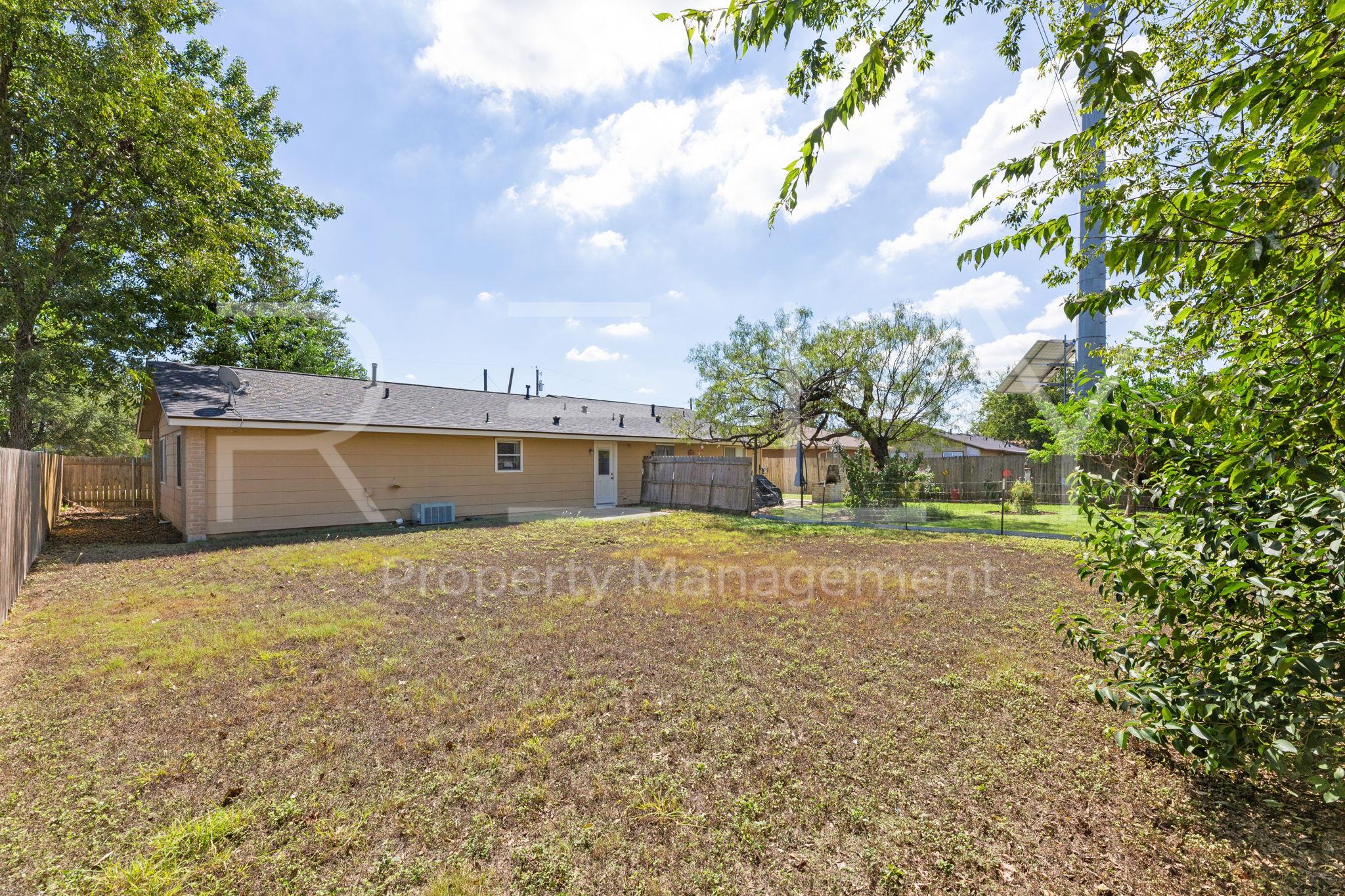 409 E Janis Dr #b Property Photo 24