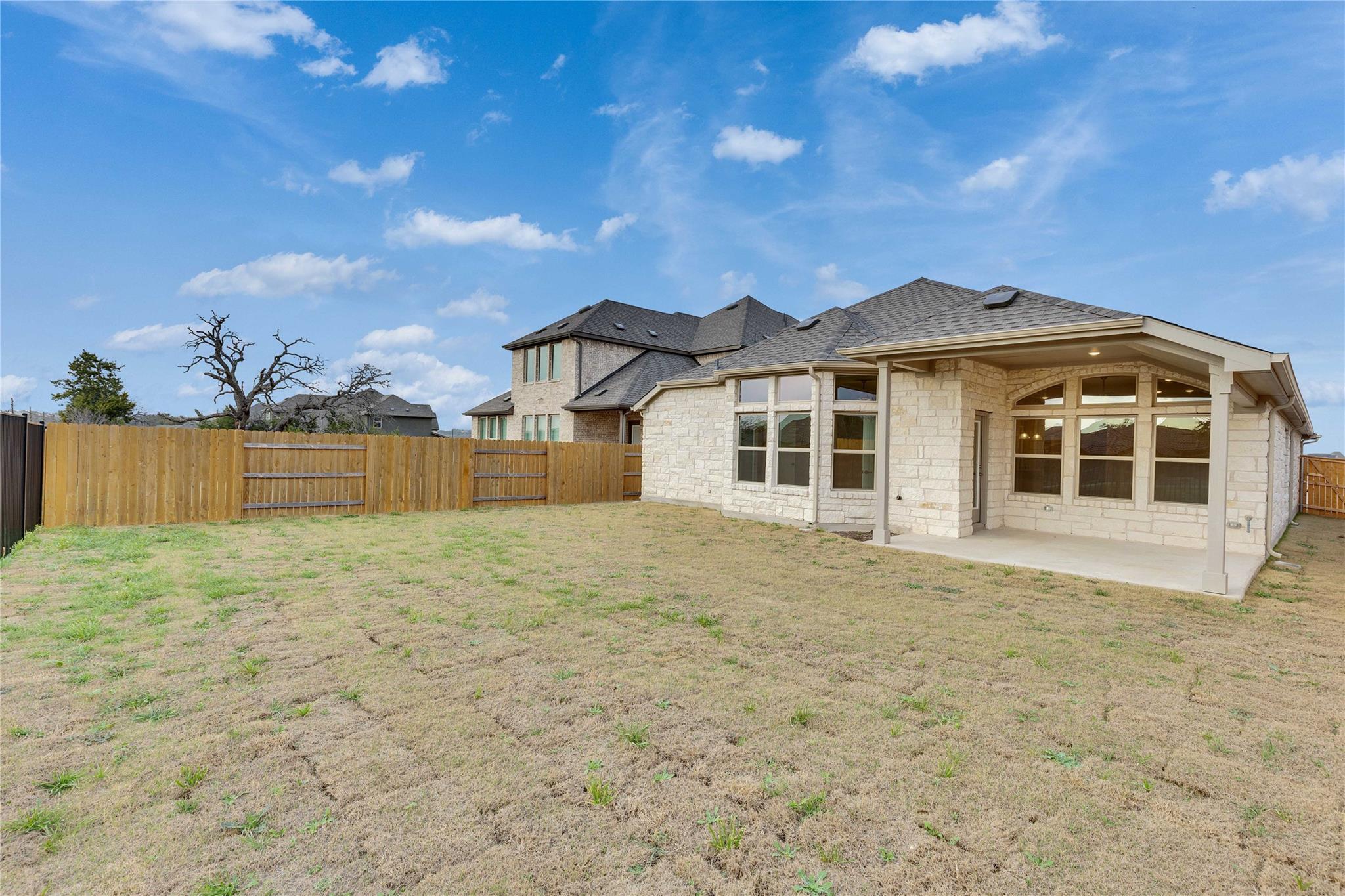 2401 Wooded Run Trl Property Photo 3