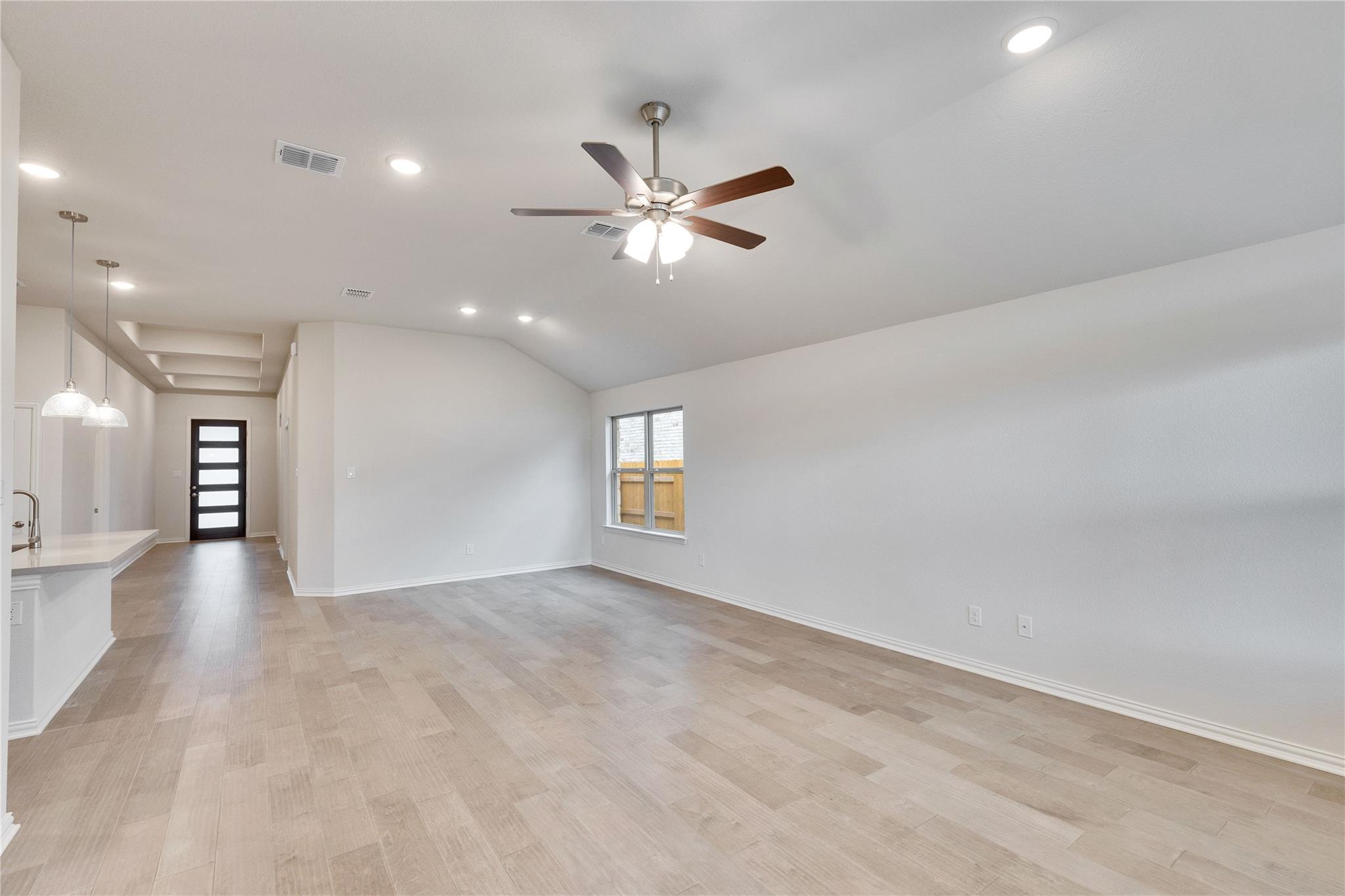 2401 Wooded Run Trl Property Photo 5