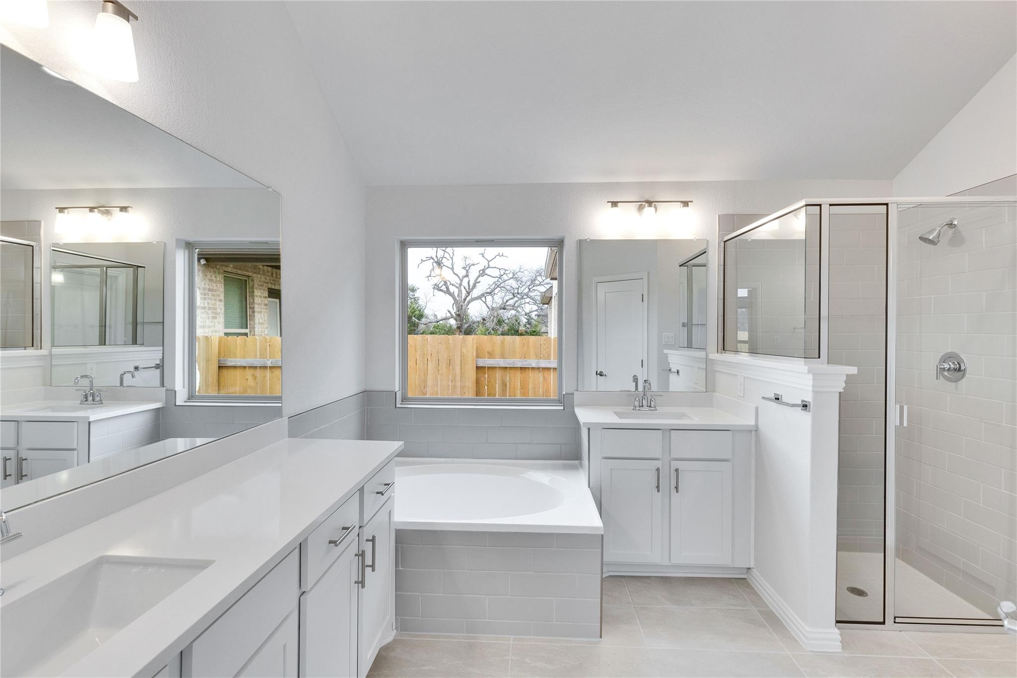 2401 Wooded Run Trl Property Photo 9