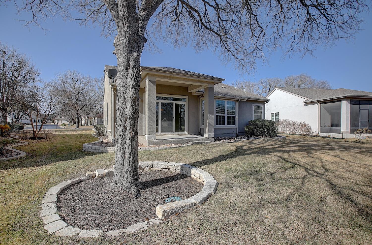 207 Monarch Trl Property Photo 7