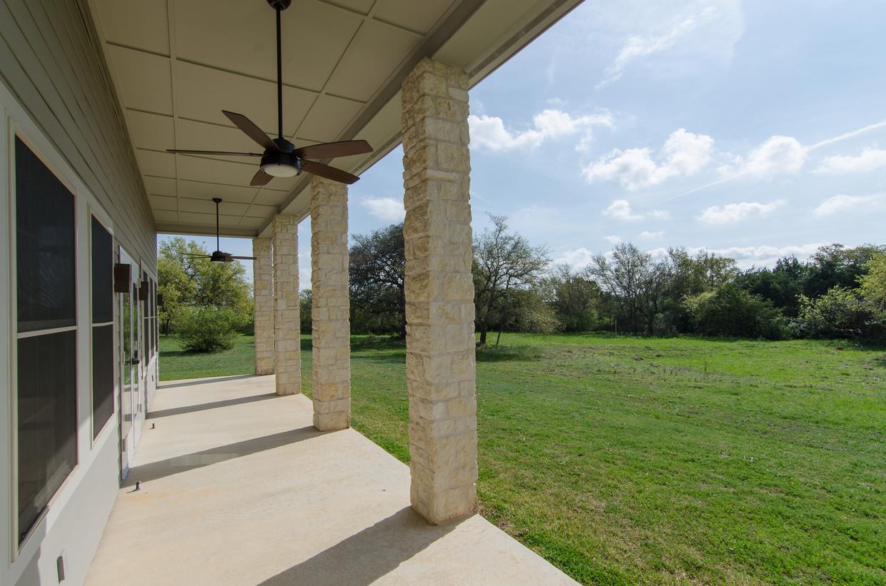 400 W Old Hwy 290 None Property Photo 35