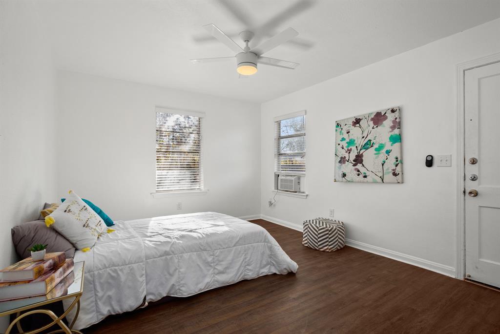 301 E 33rd St #5 Property Photo 7