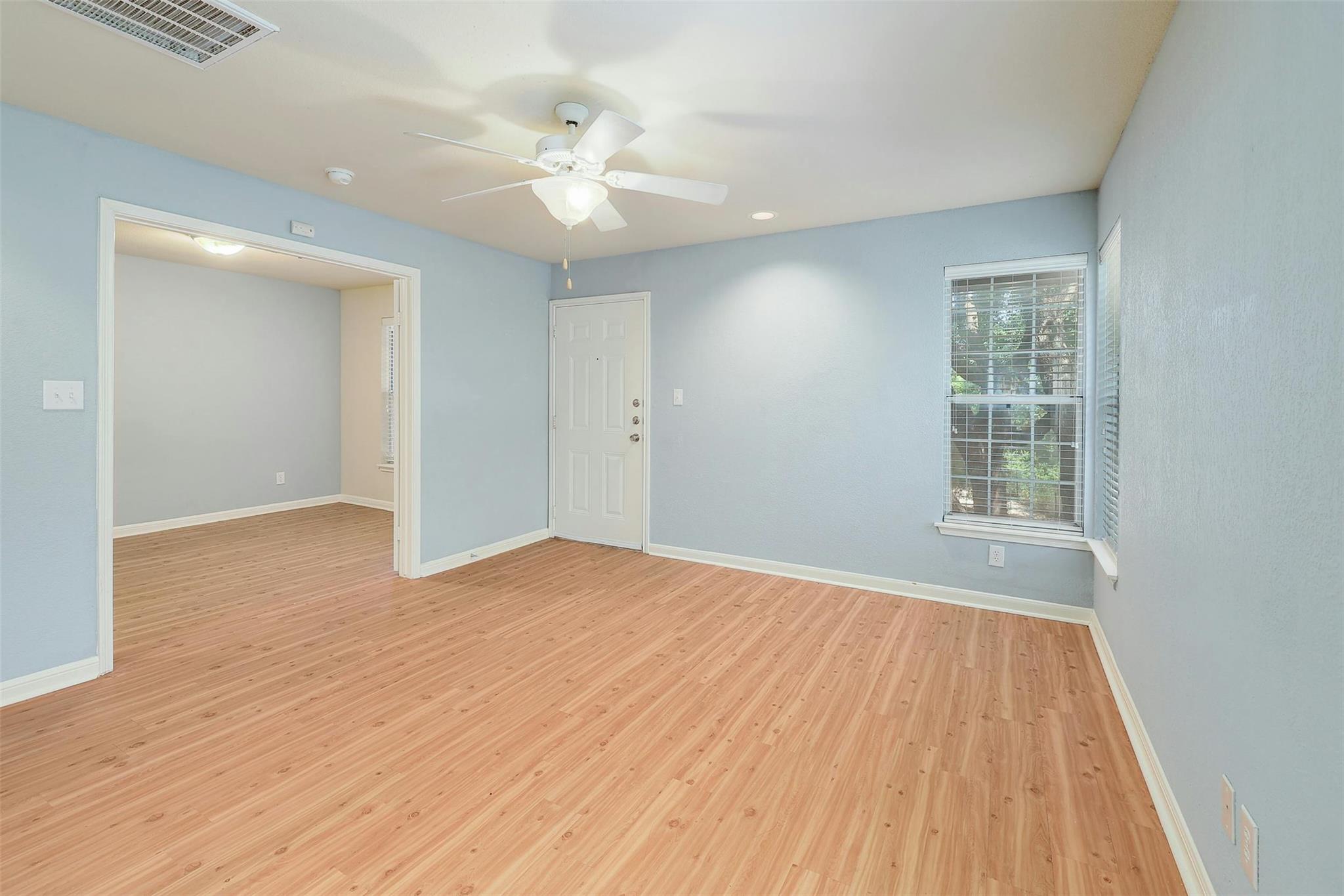 7685 Northcross Dr #524 Property Photo 4