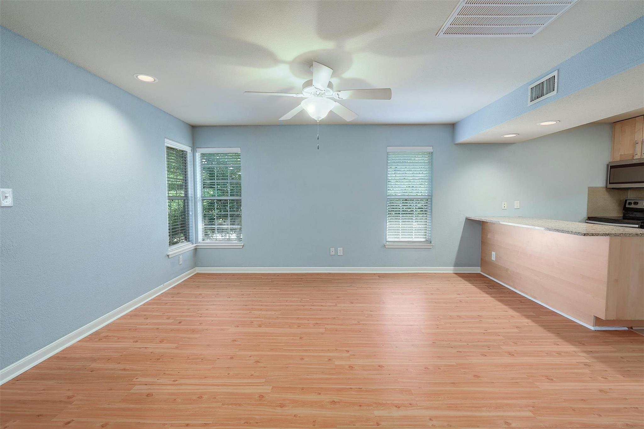 7685 Northcross Dr #524 Property Photo 5