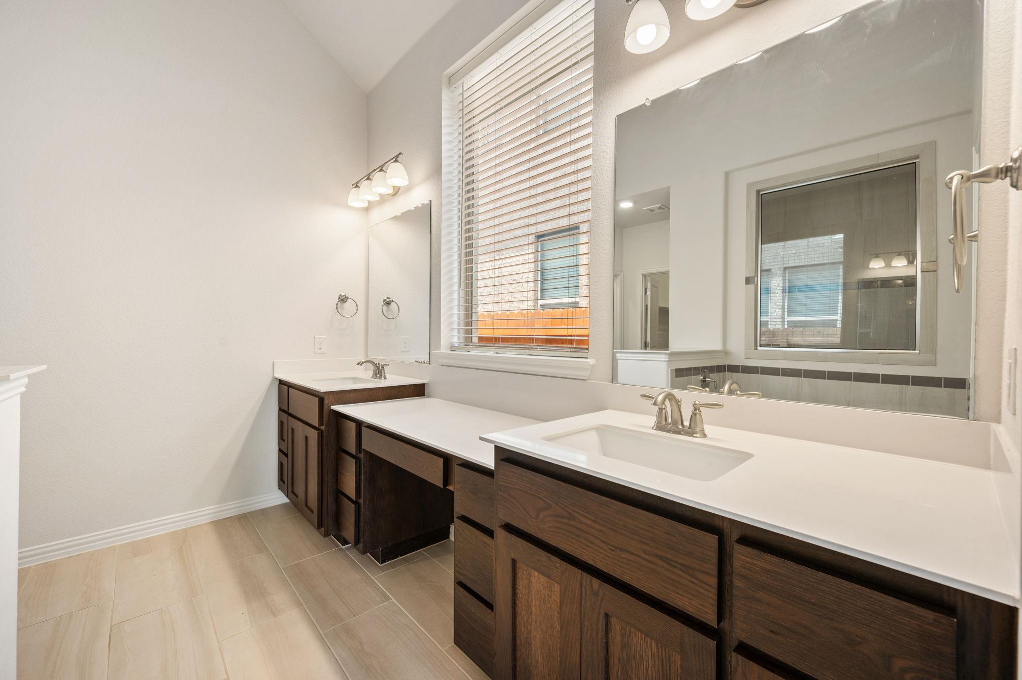 7905 Sunrise Ravine Pass Property Photo 15