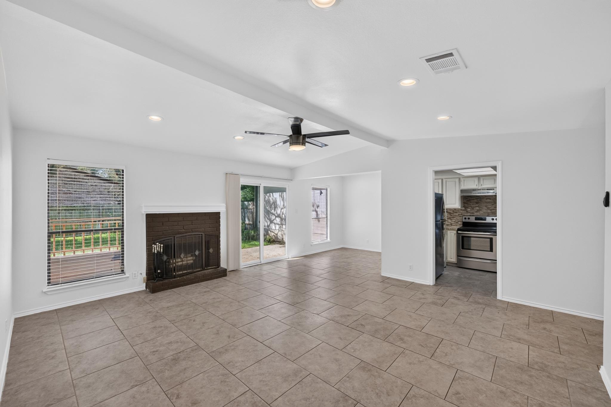 11805 Bell Ave #b Property Photo 5