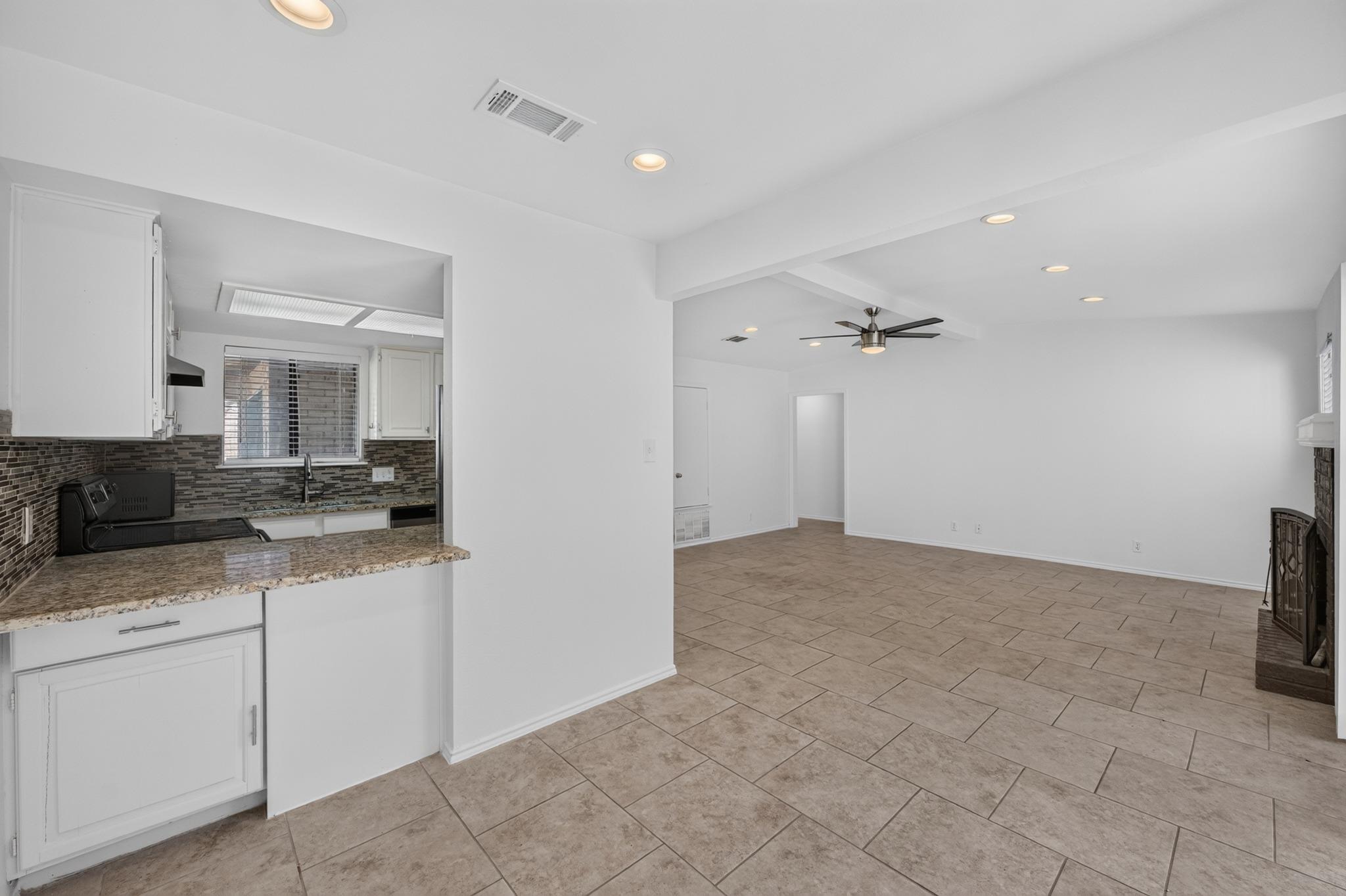 11805 Bell Ave #b Property Photo 9