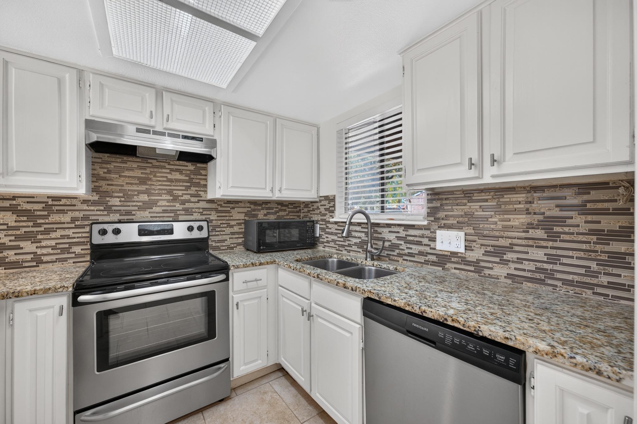 11805 Bell Ave #b Property Photo 10