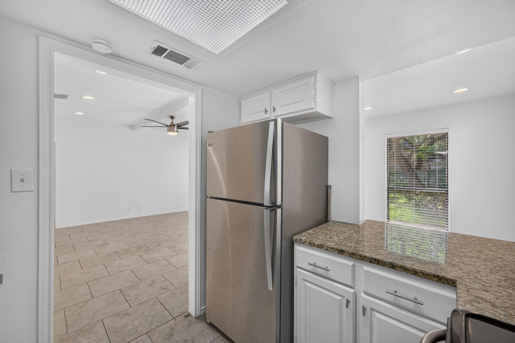 11805 Bell Ave #b Property Photo 12