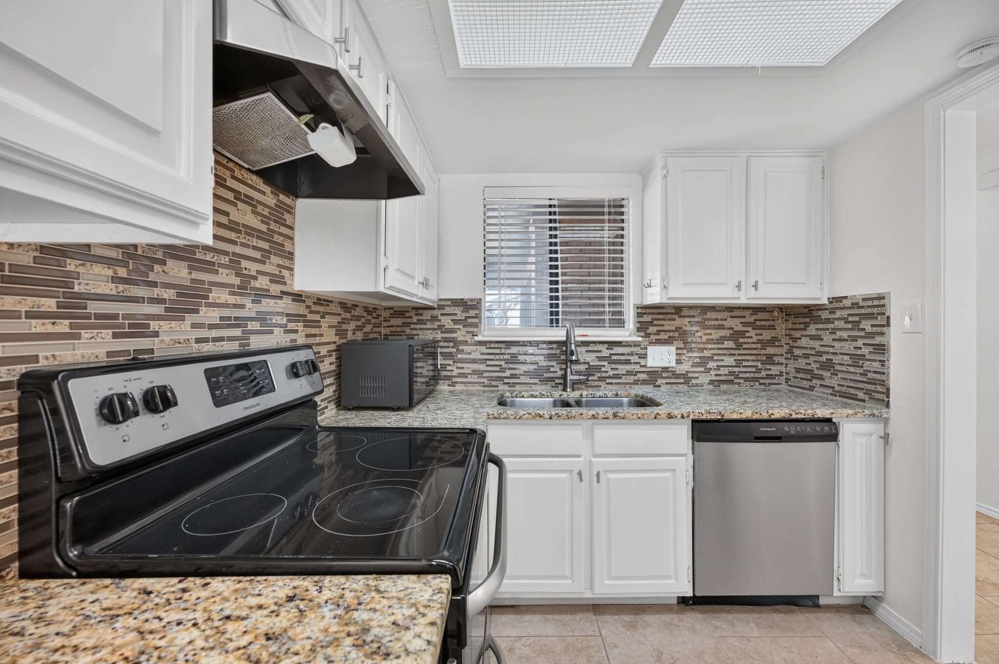 11805 Bell Ave #b Property Photo 13