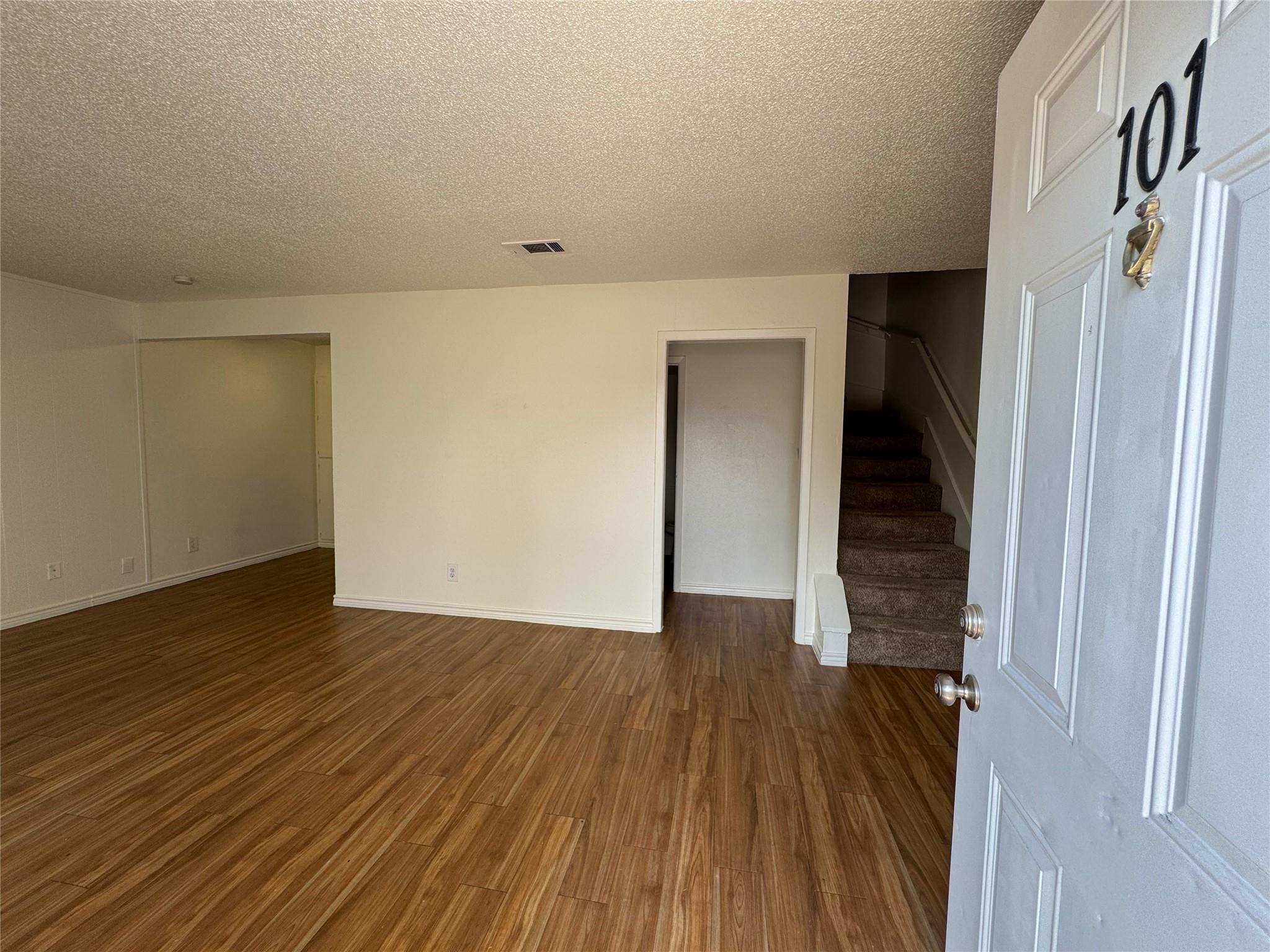 4810 West Wind Trl #101 Property Photo 2