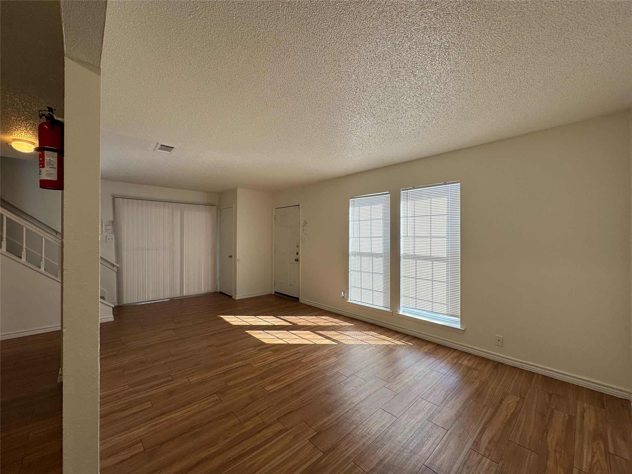4810 West Wind Trl #101 Property Photo 6