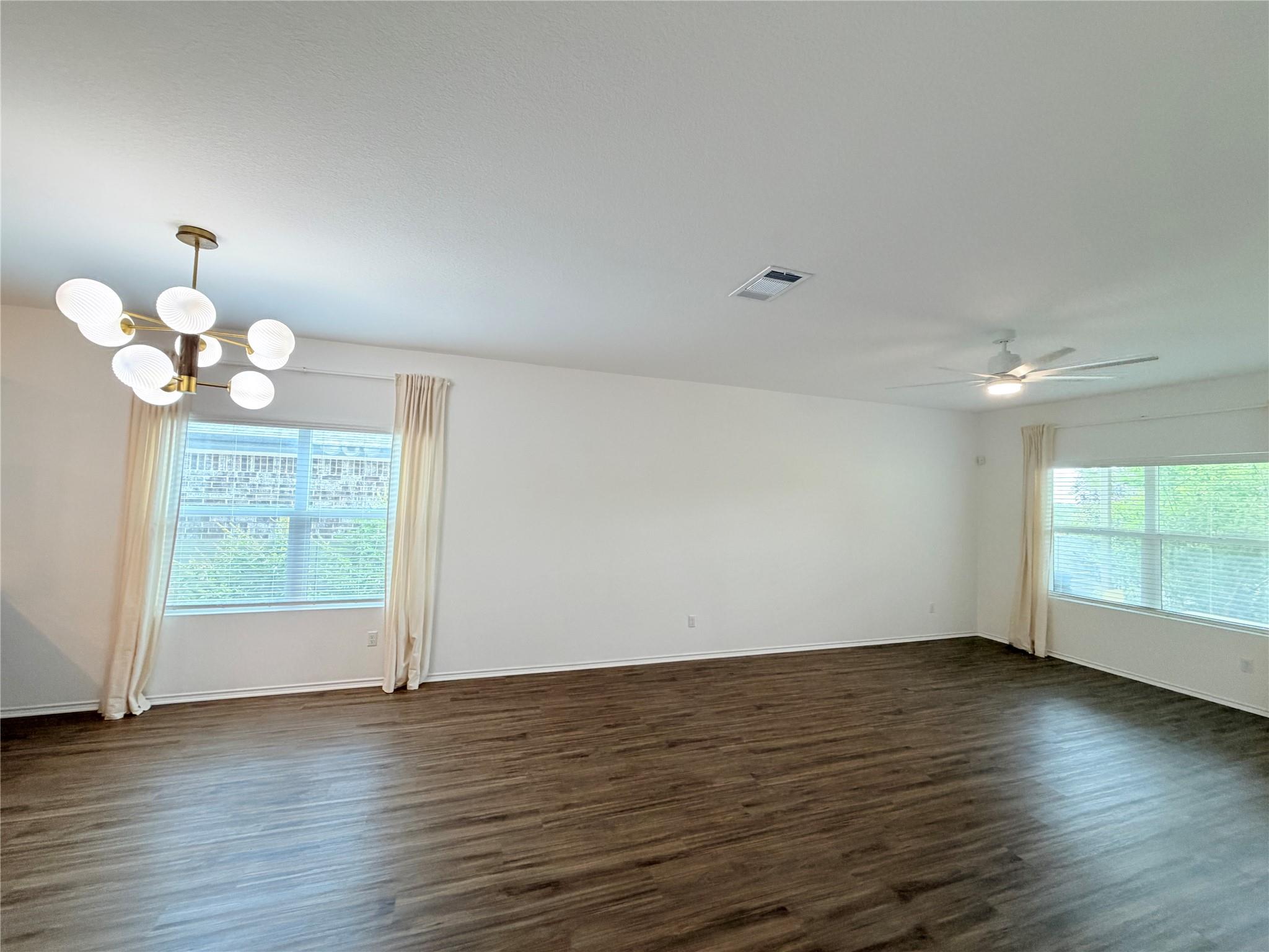 928 Legends Ln Property Photo 6