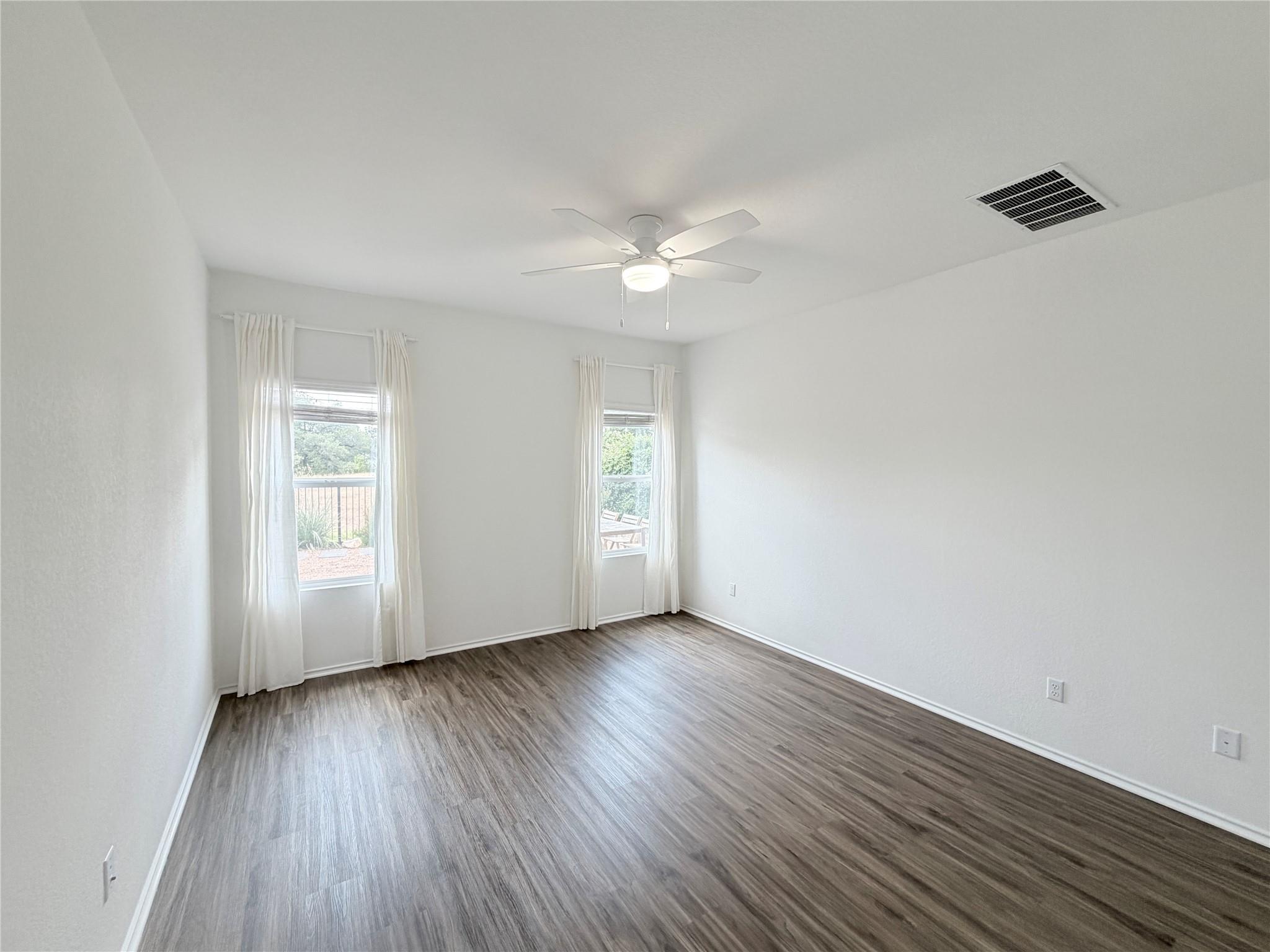 928 Legends Ln Property Photo 16