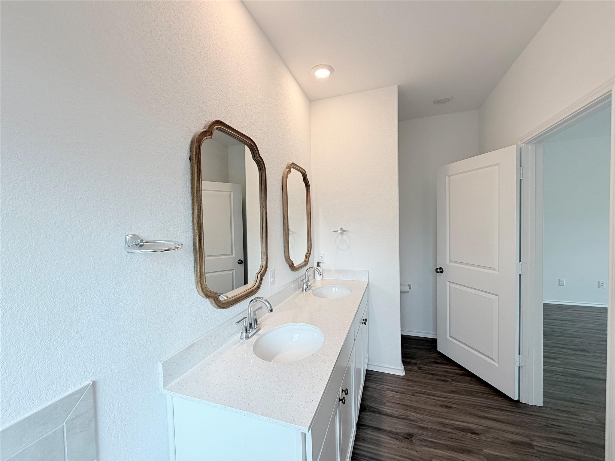 928 Legends Ln Property Photo 23