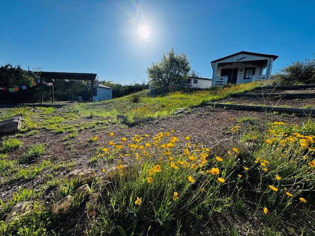 802 Bell Springs Rd Property Photo 2