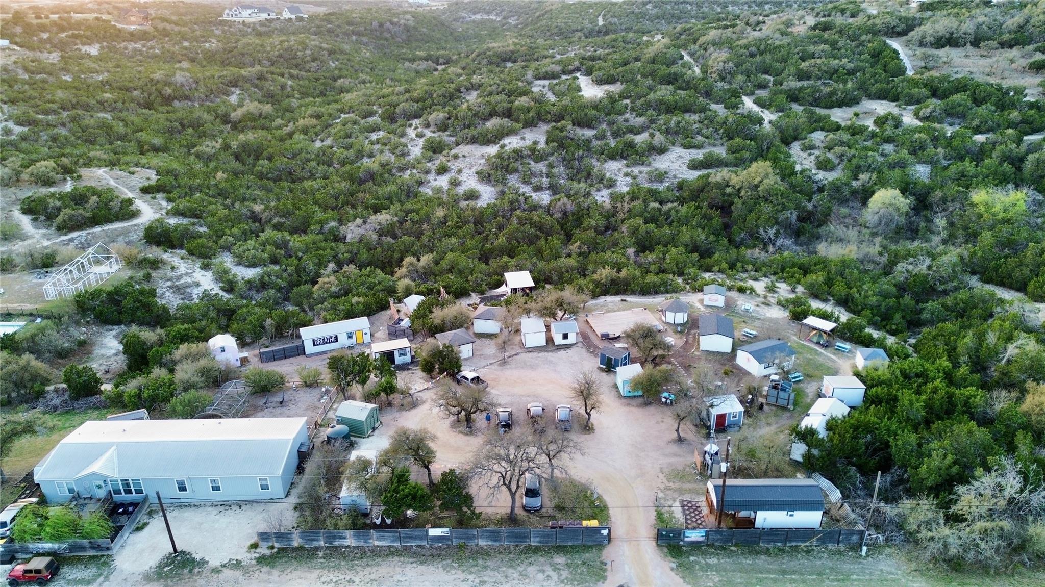 802 Bell Springs Rd Property Photo 3