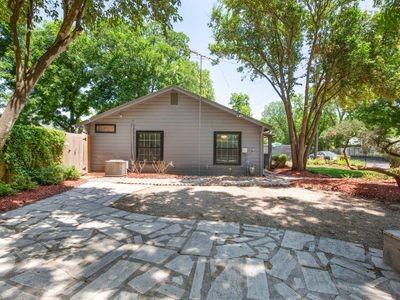 1124 Tillery St Property Photo 8