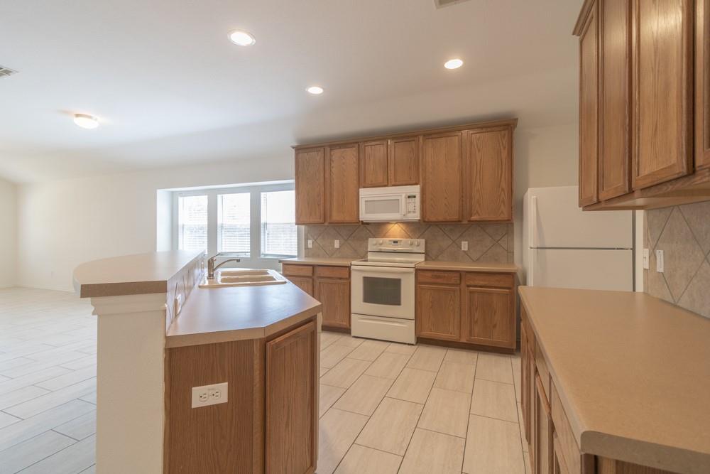 18745 Candace Loop Property Photo 2