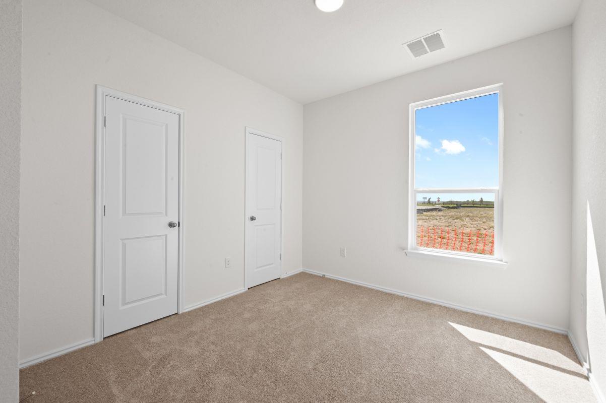 1002 Golden St Property Photo 24
