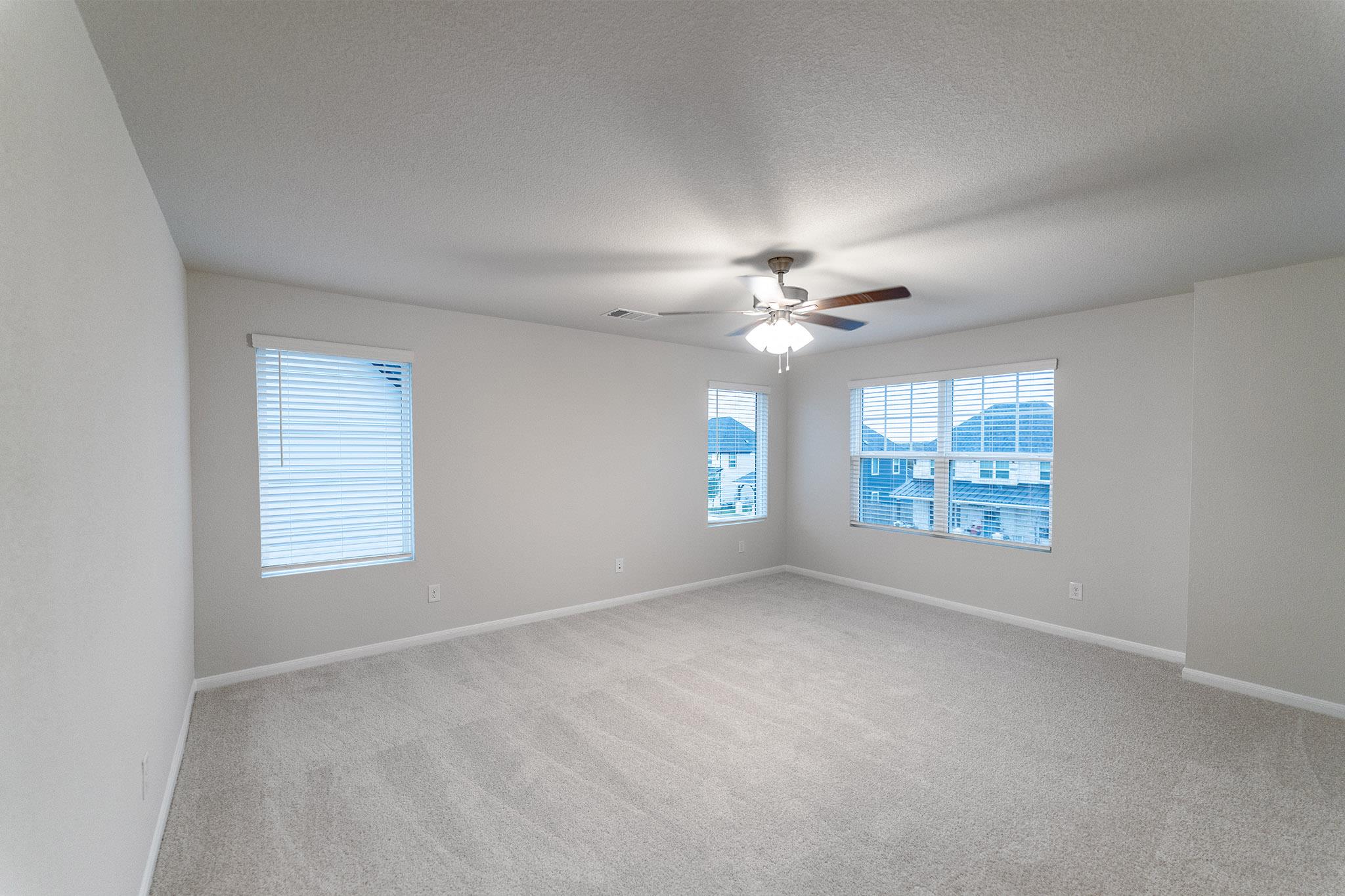 224 Villars Dr Property Photo 9