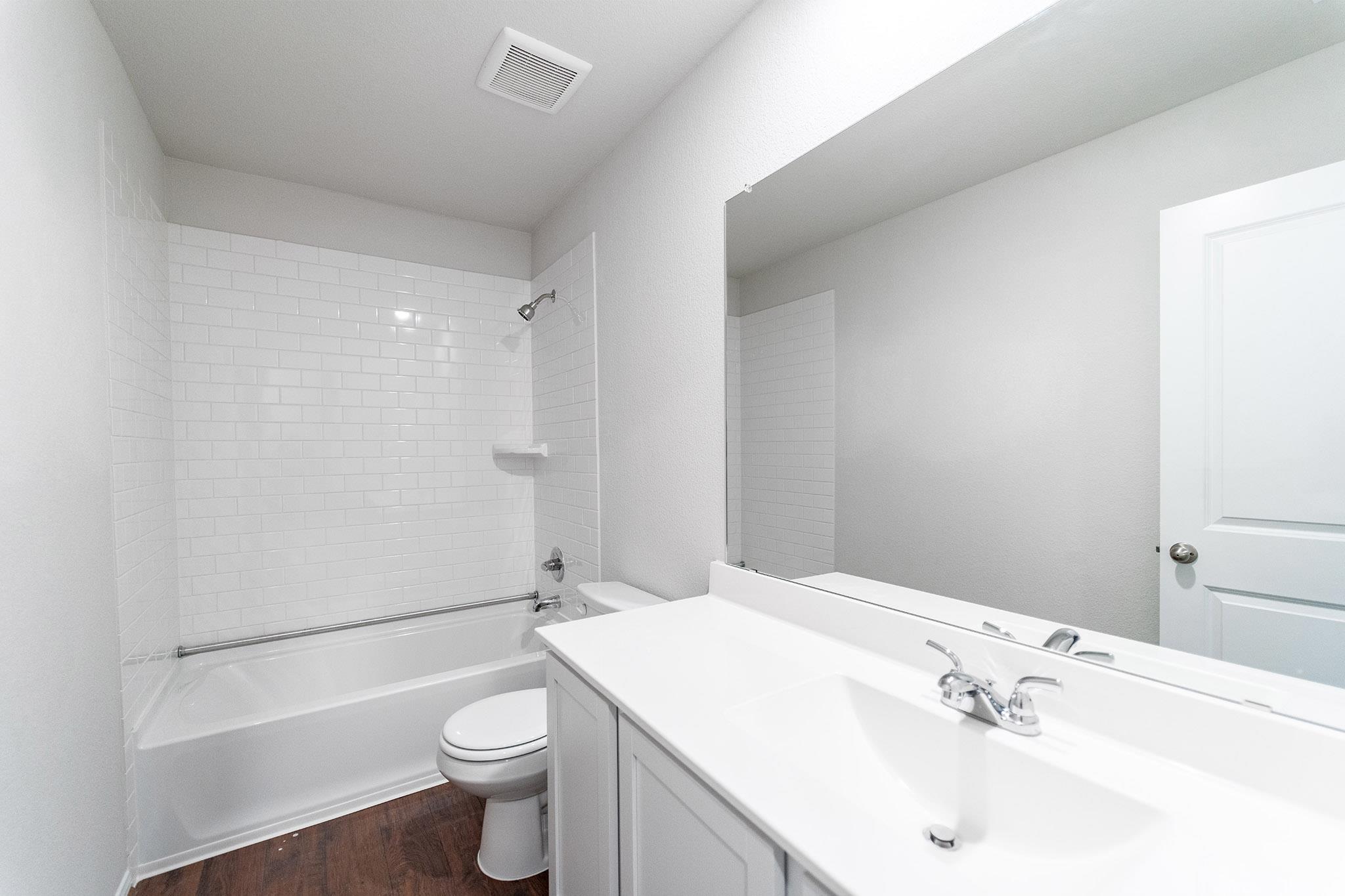 224 Villars Dr Property Photo 16