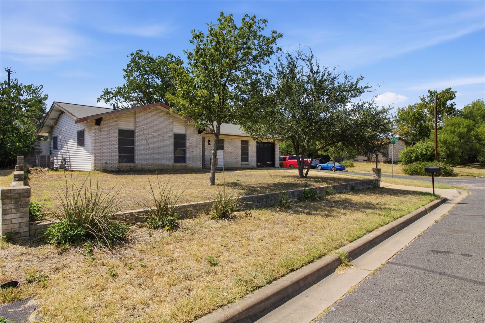 1500 Brandt Dr Property Photo 3
