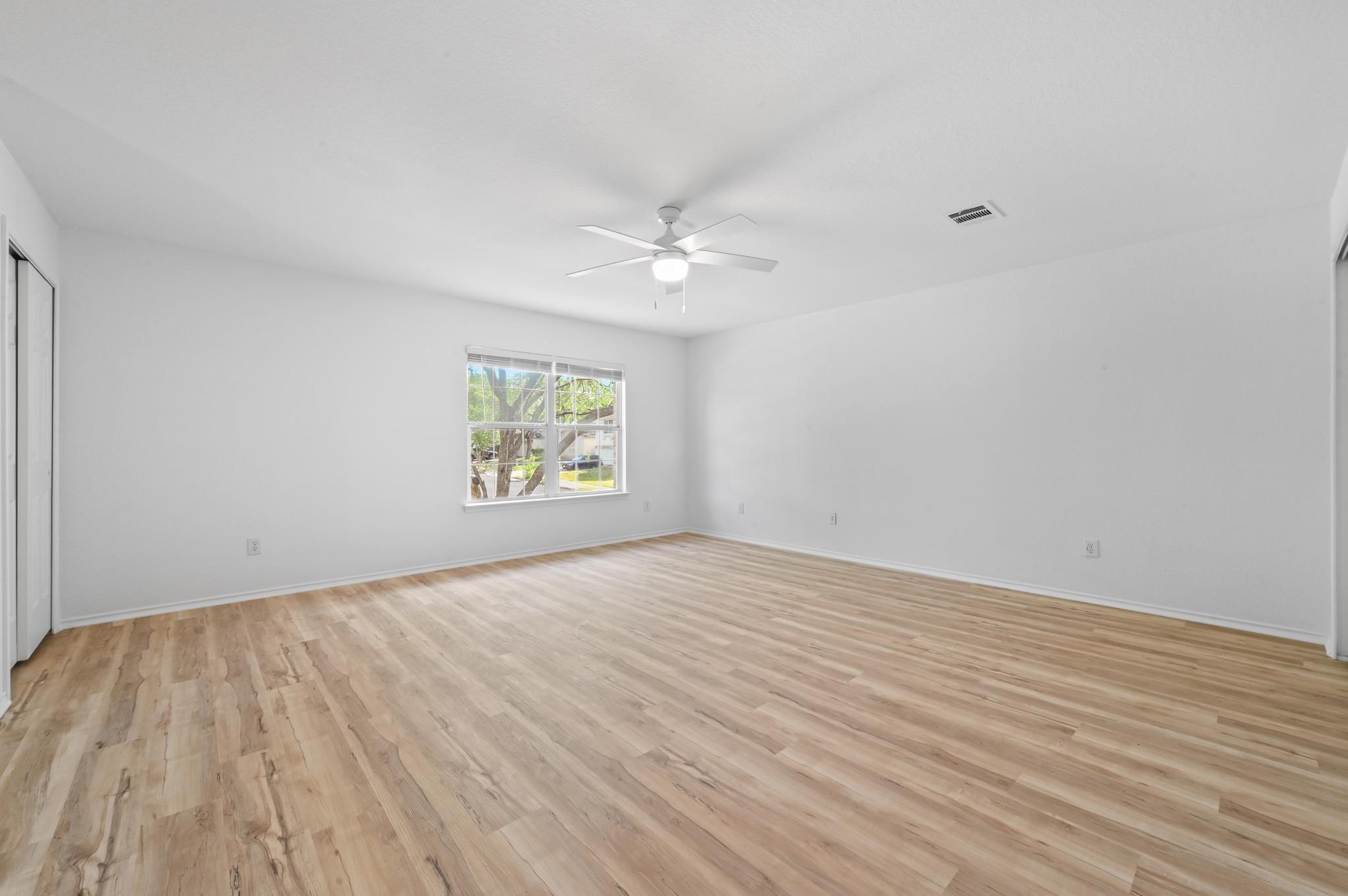 2412 Regal Park Ln Property Photo 21