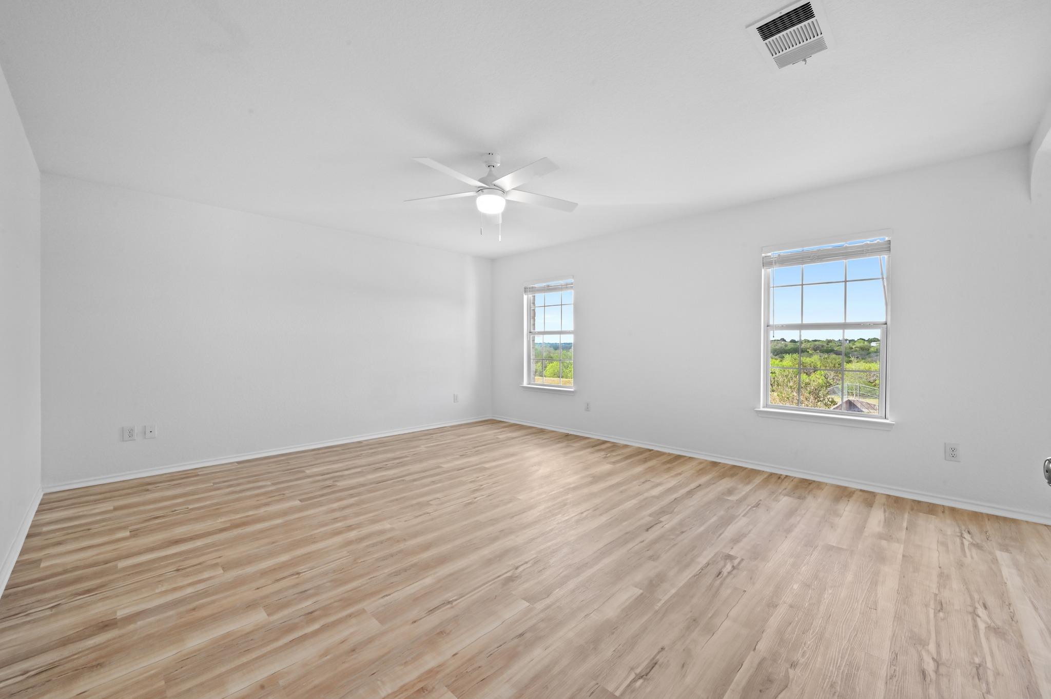 2412 Regal Park Ln Property Photo 23