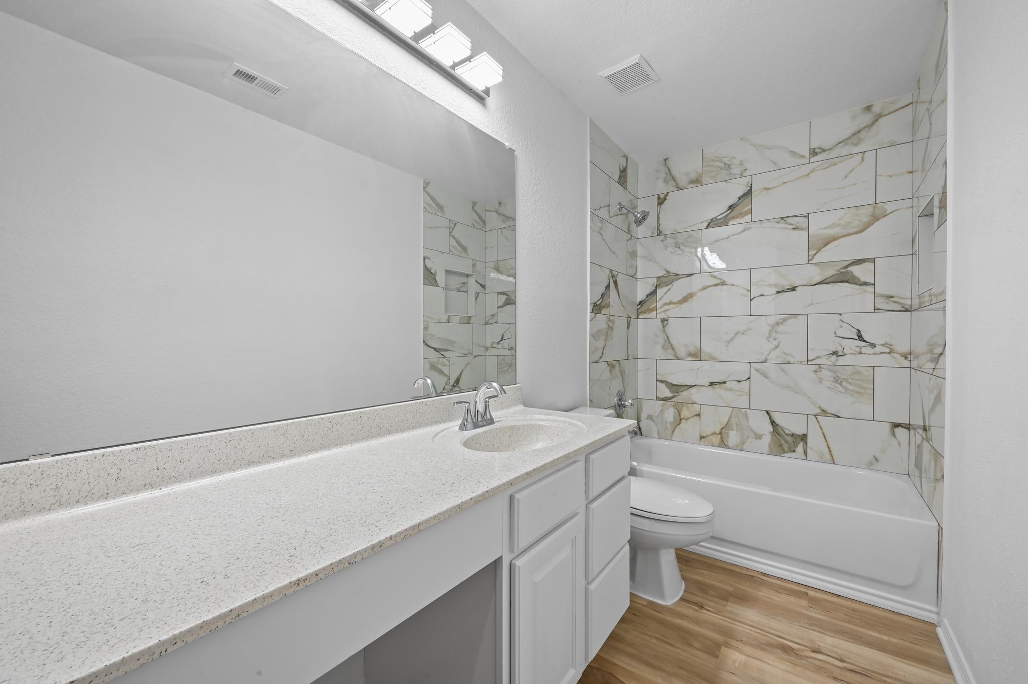2412 Regal Park Ln Property Photo 32